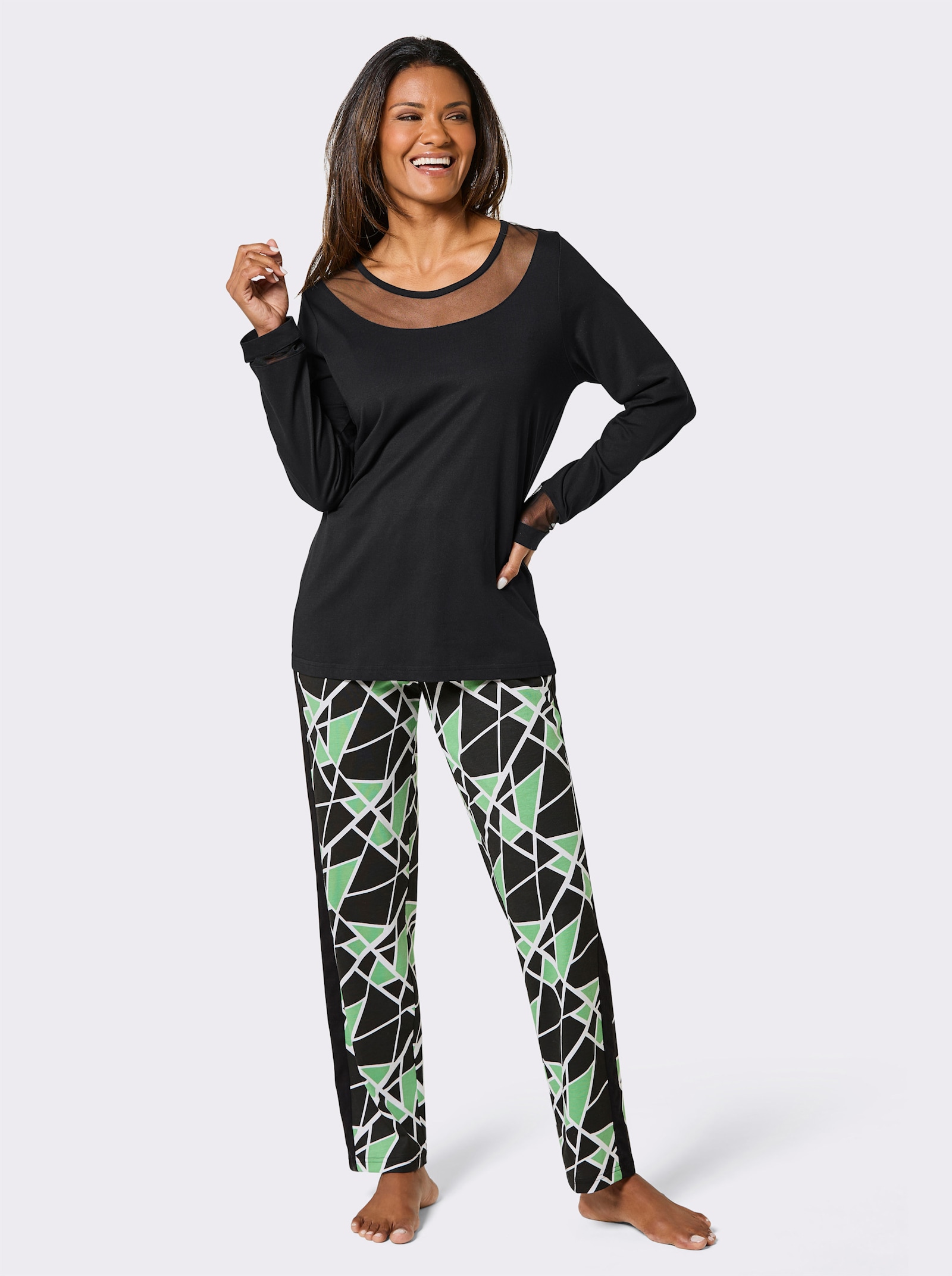 wäschepur Schlafanzug mit Netzeinsätzen - schwarz-apfel-bedruckt