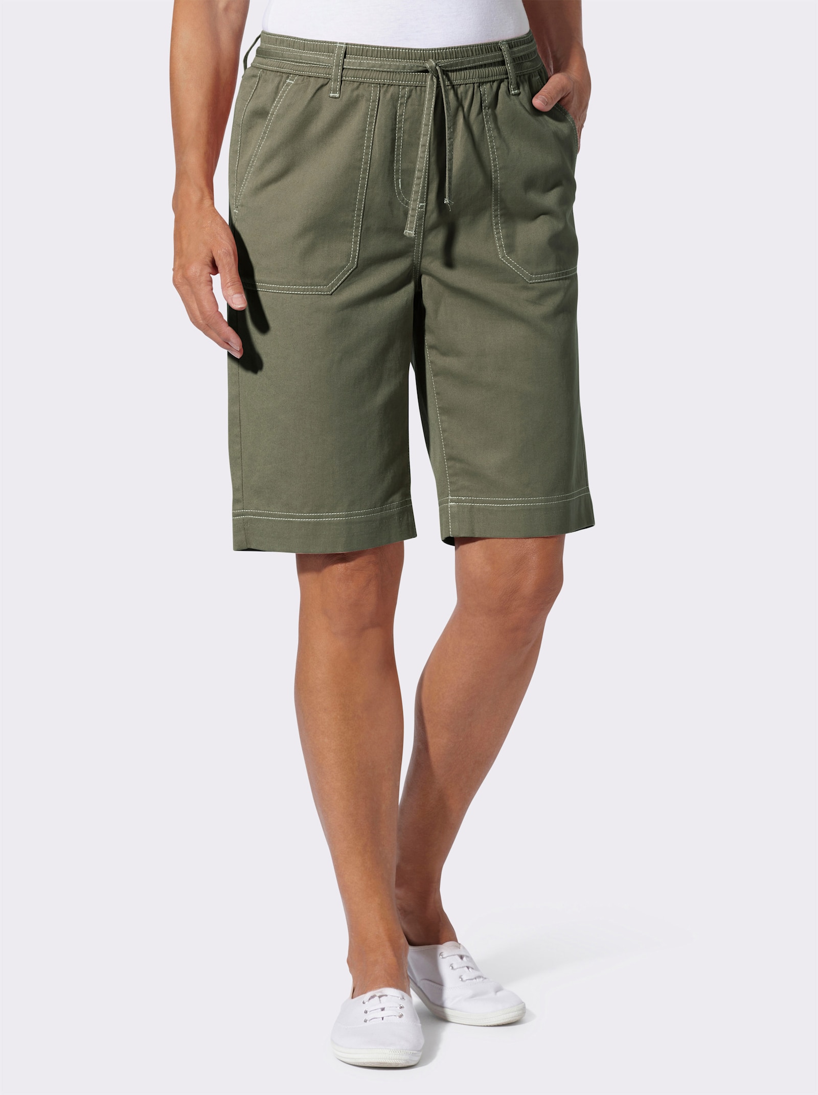 Bermudas mit Bindegürtel - khaki