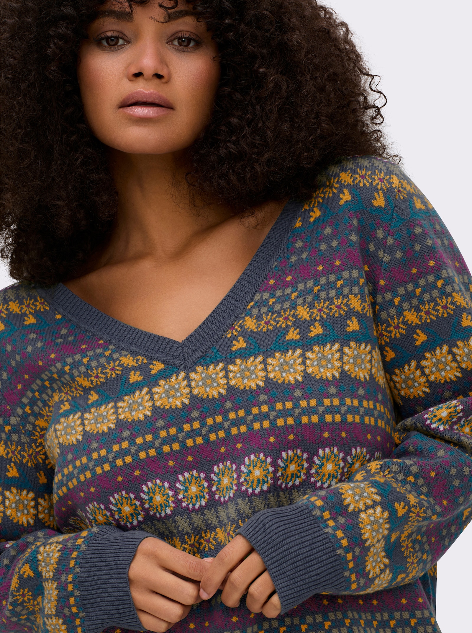 sheego Pullover im Jacquard-Muster - rauchblau-gemustert