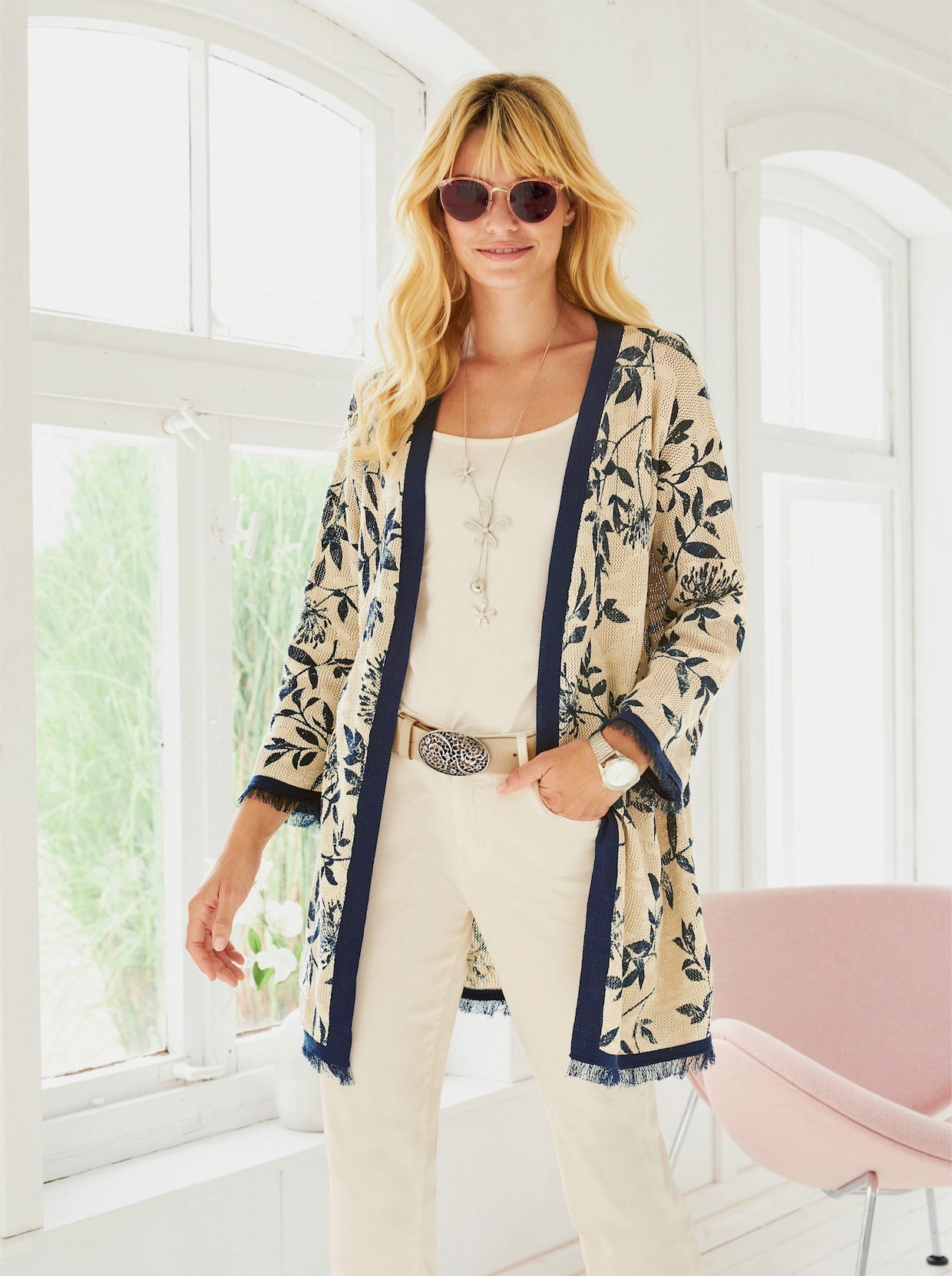 heine Strickjacke - sand-dunkelblau-gemustert