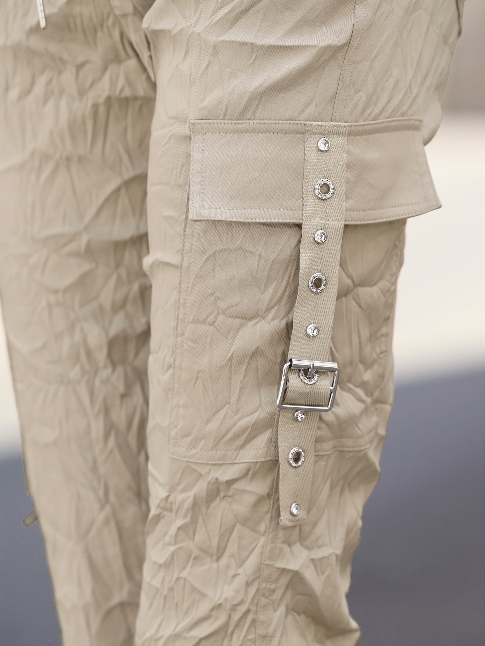 heine Hose in Crash-Optik - sesam