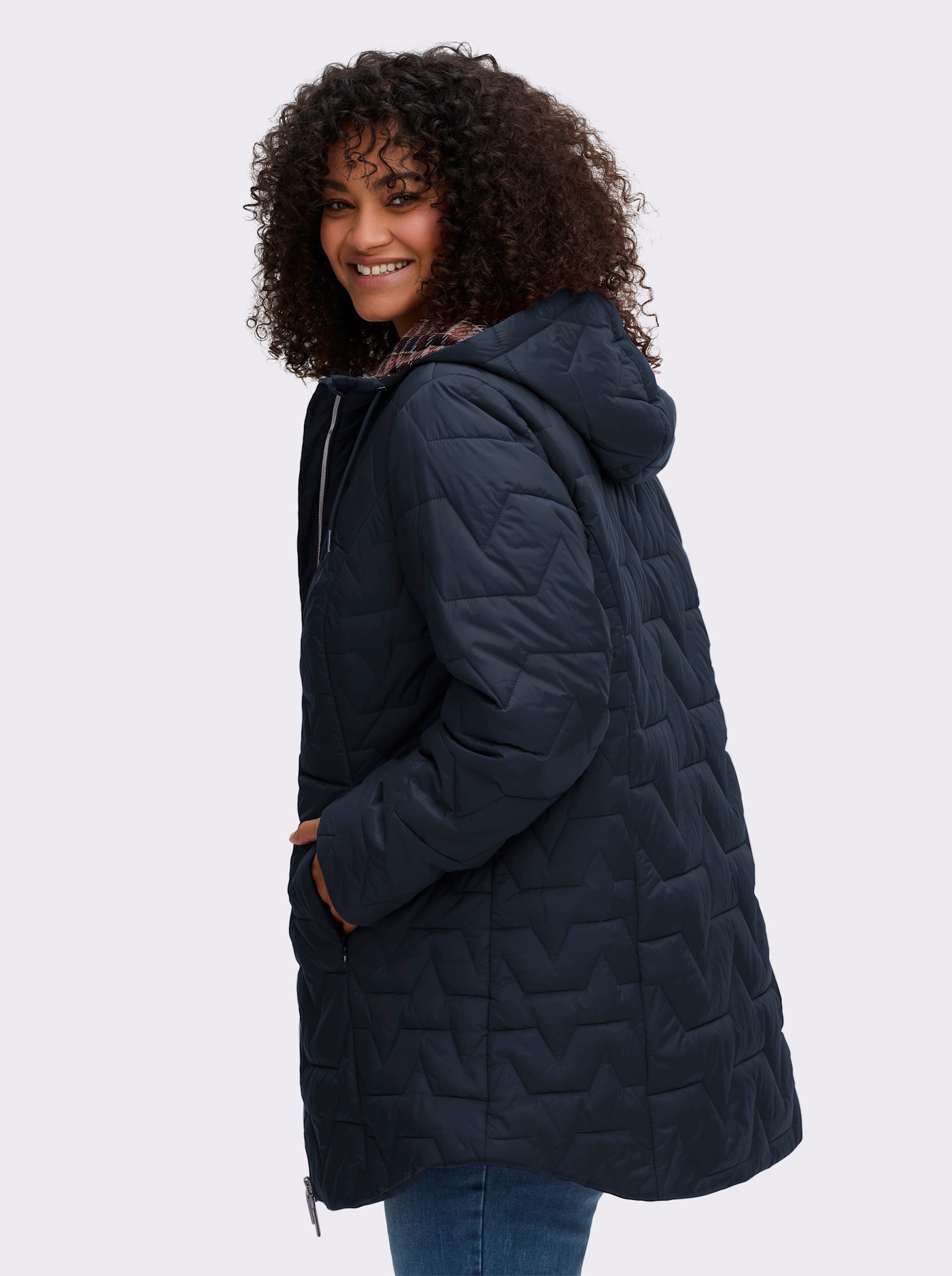 sheego Gewatteerde jas met geruite binnenvoering - diepblauw