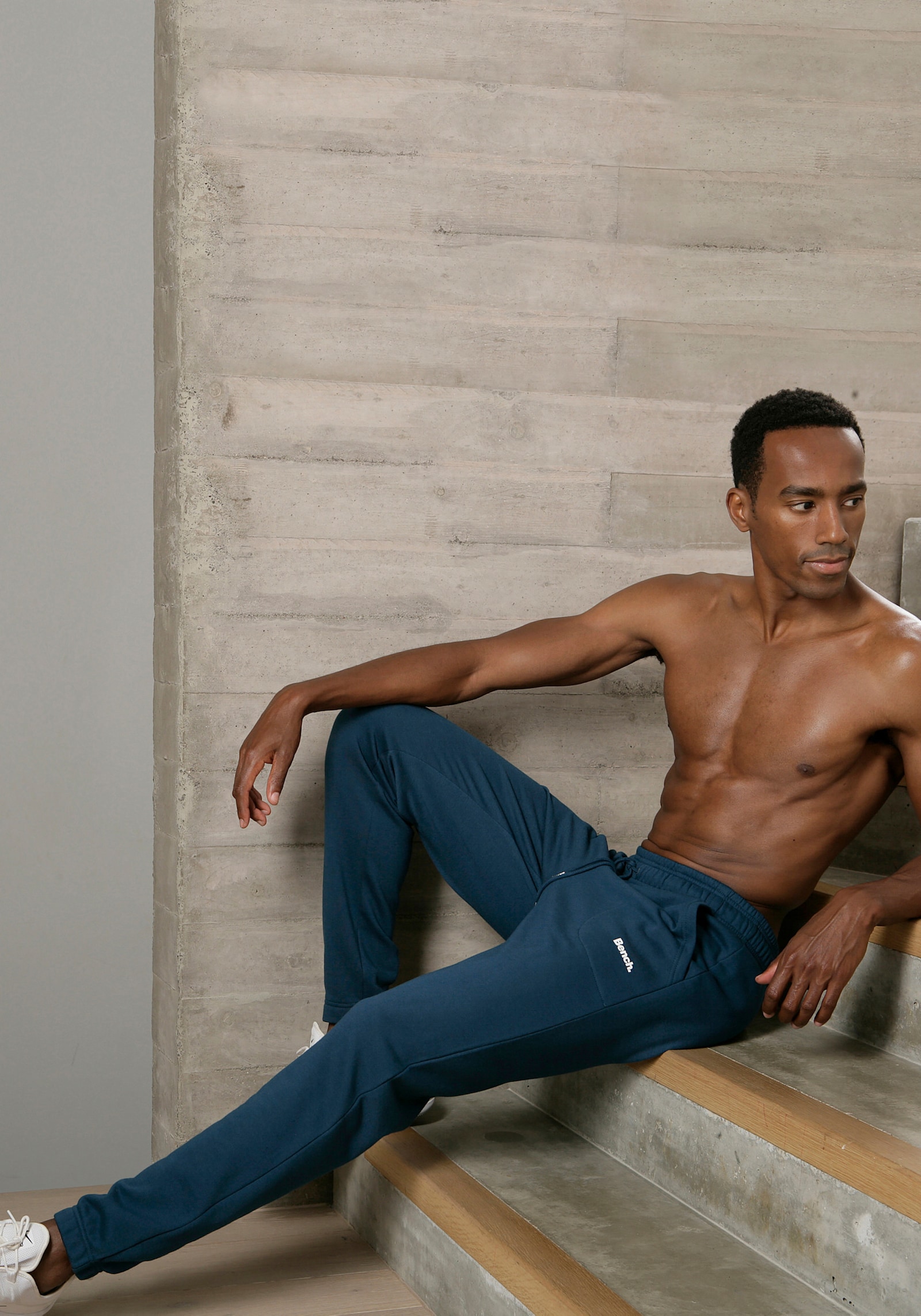 Bench. Loungewear Sweathose - petrol