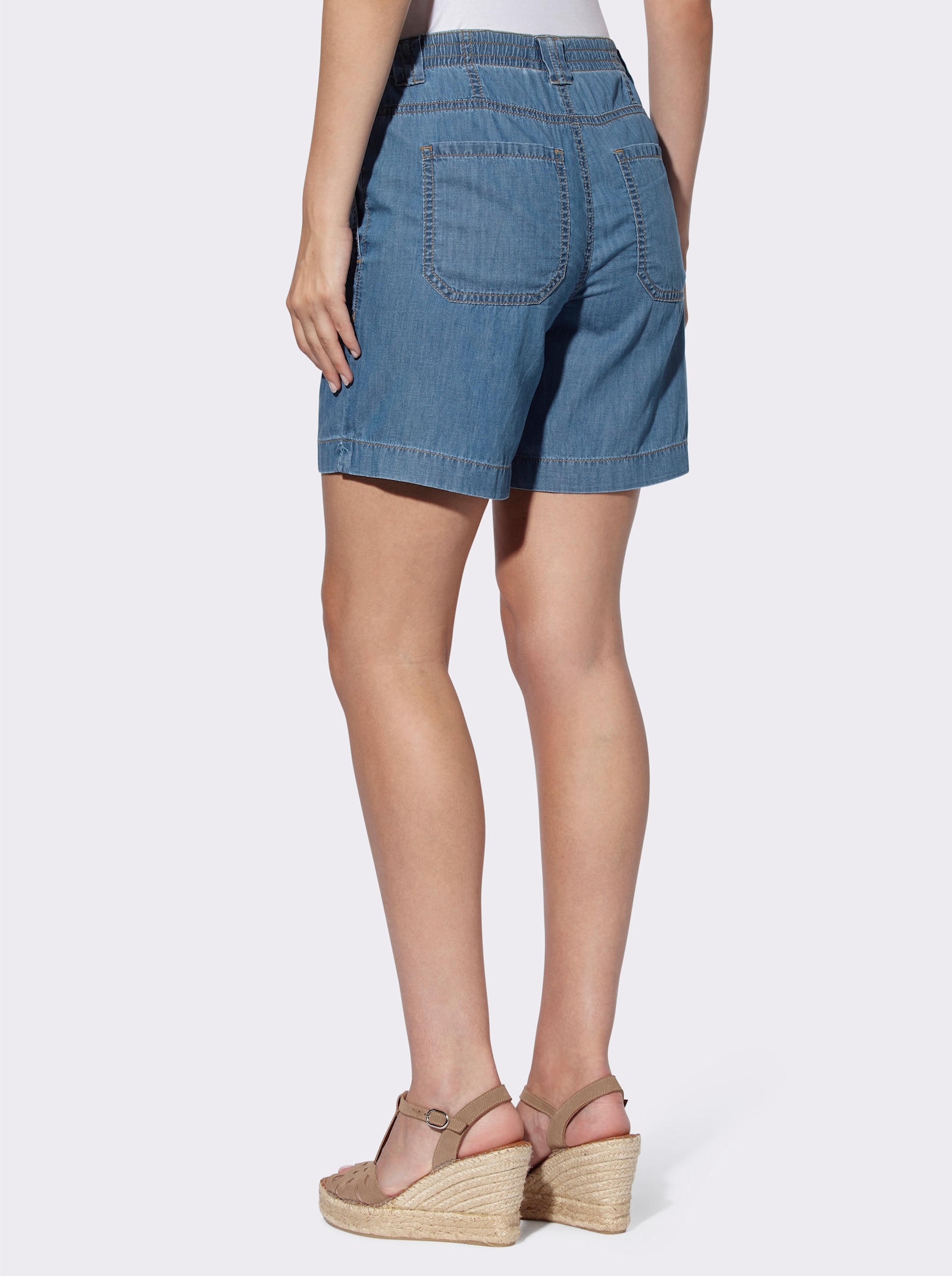 heine Short, petites fentes sur les jambes - bleu blanchi