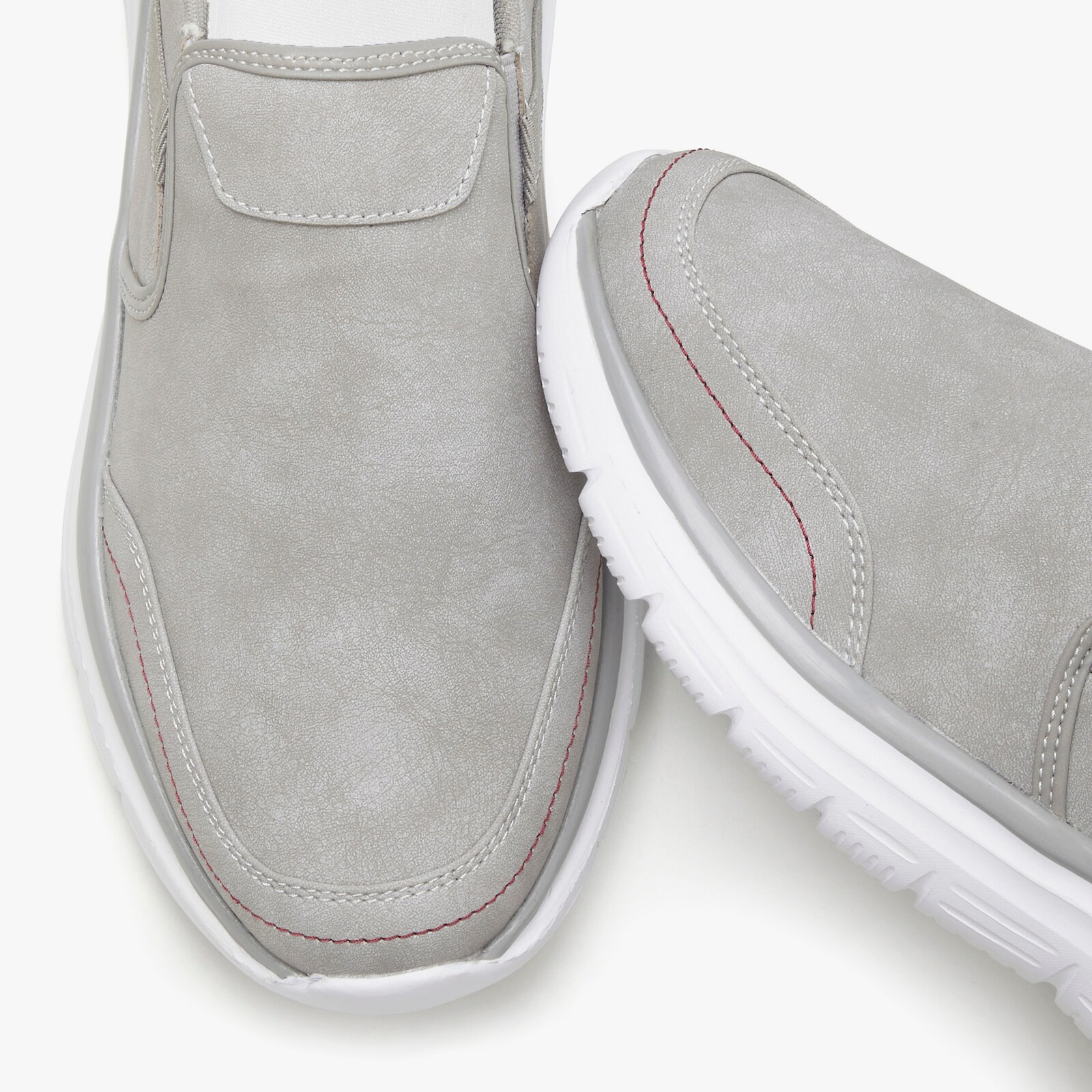 John Devin Sabot - hellgrau