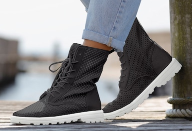 LASCANA Schnürstiefelette - schwarz