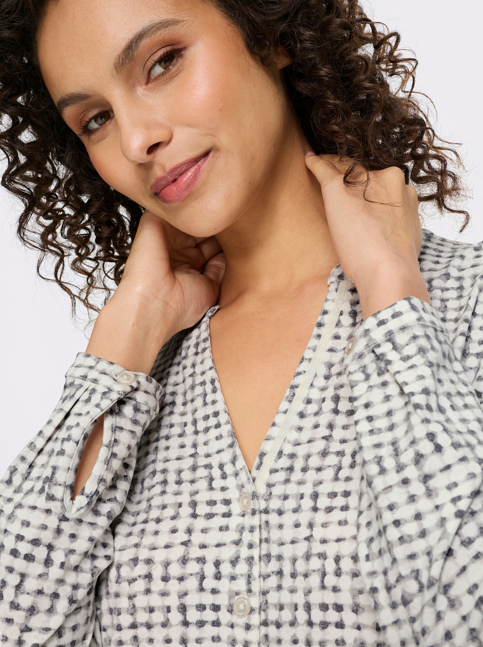 heine Jersey-Bluse mit verlängertem Rücken - ecru-hellgrau-bedruckt