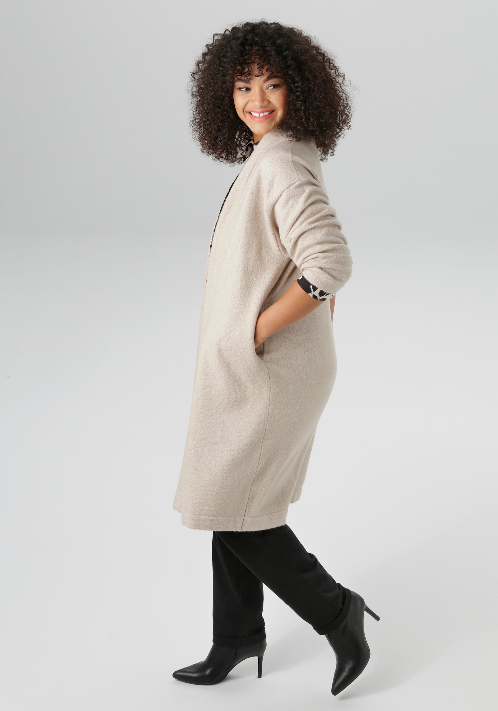 Aniston PLUS Strickjacke - beige meliert