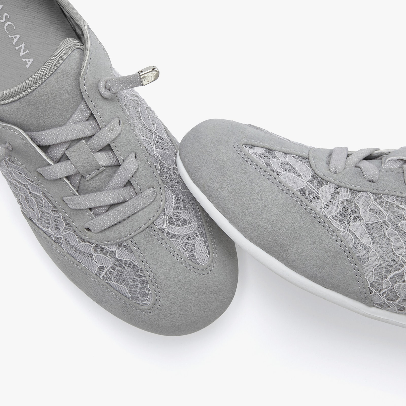 LASCANA Sneaker - grijs