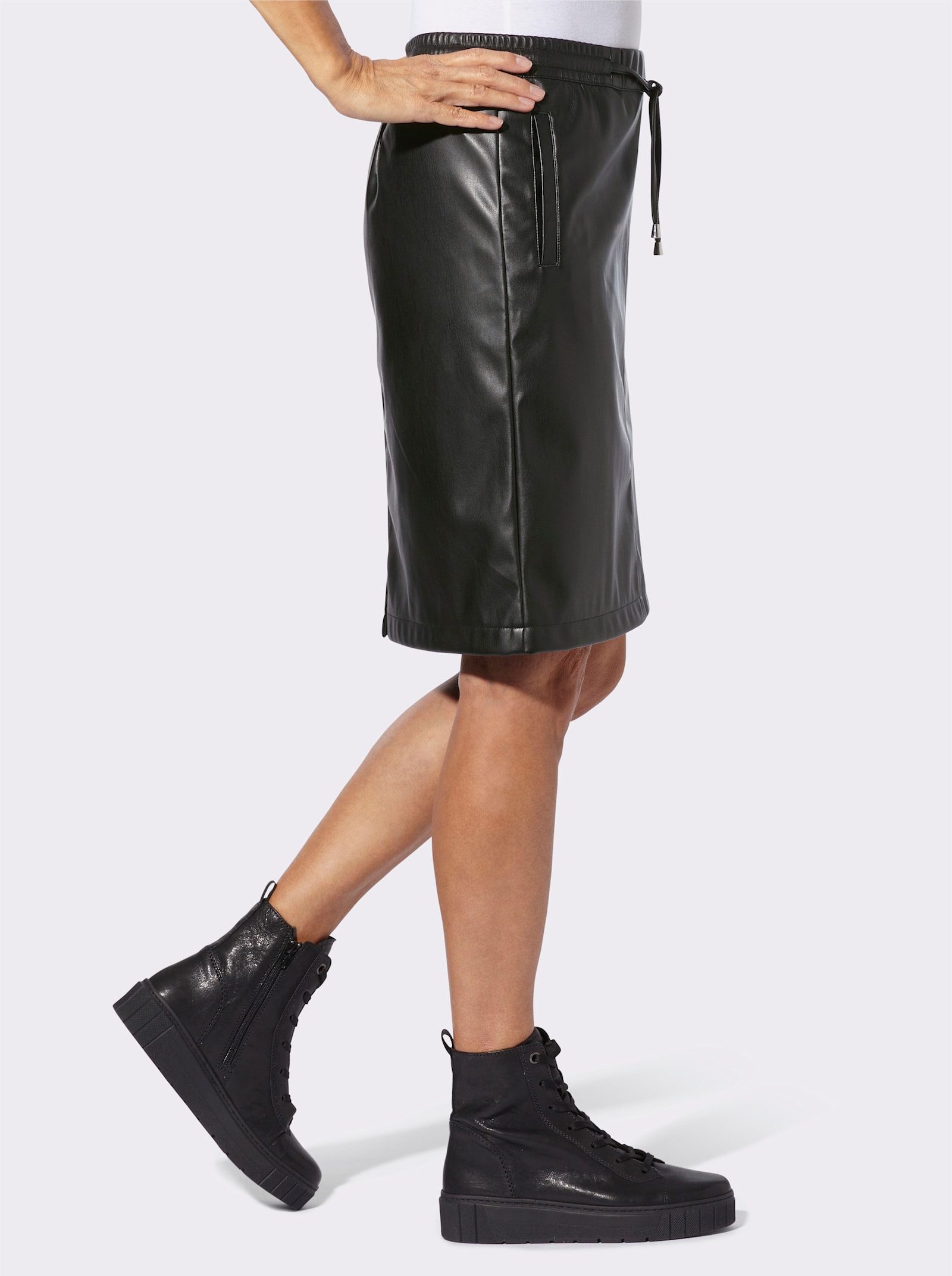 Rok van imitatieleer met comfortband en tunnelkoord - zwart