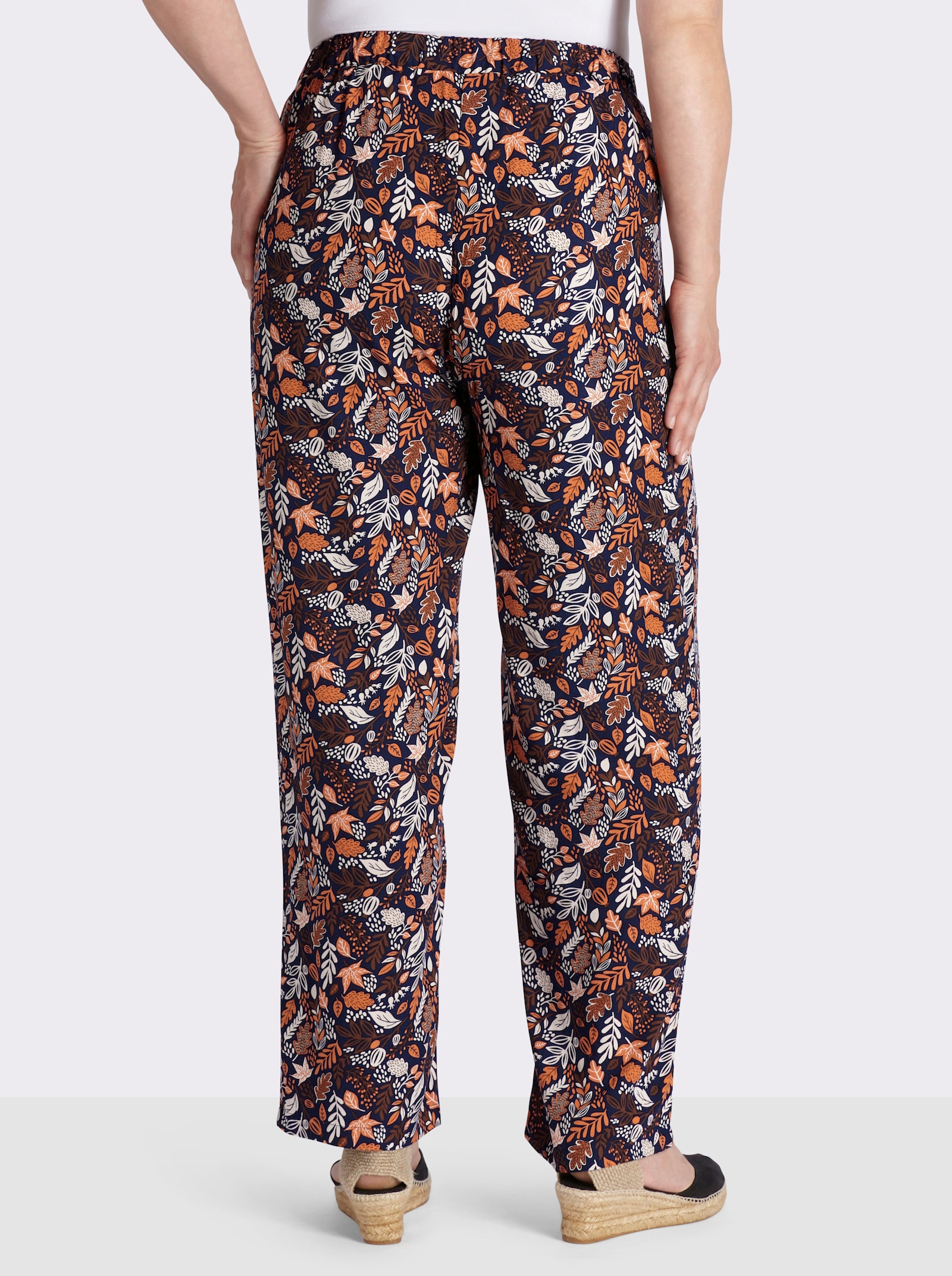 Schlupfhose mit Blätter-Druck - marine-papaya-bedruckt