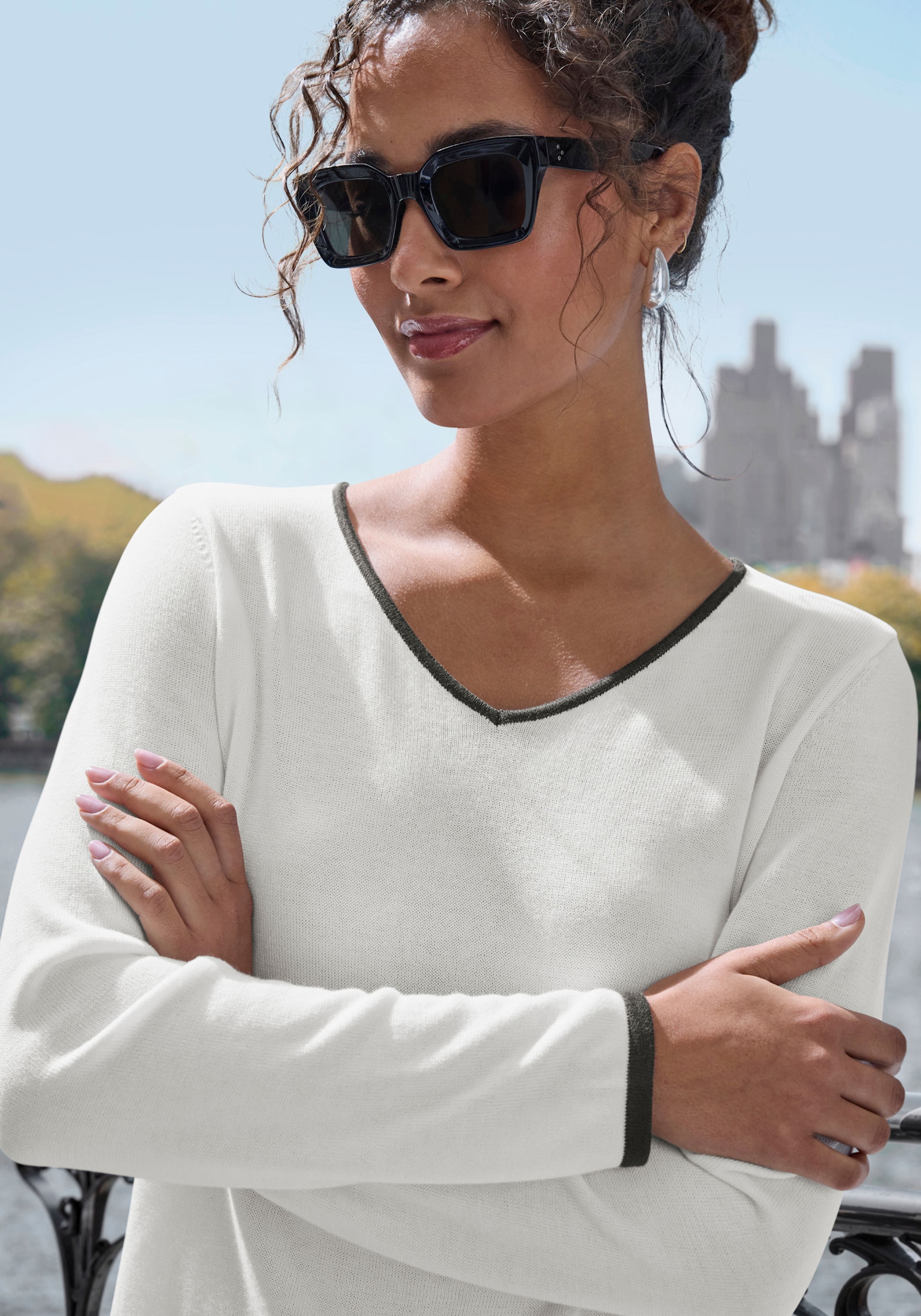 Vivance V-Ausschnitt-Pullover - weiss-schwarz