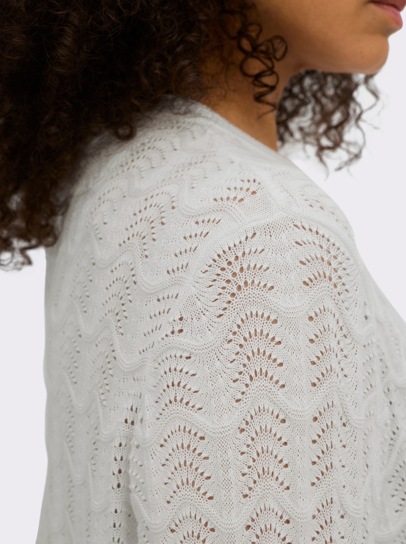 sheego Ajourpullover mit kurzer Knopfleiste - ecru