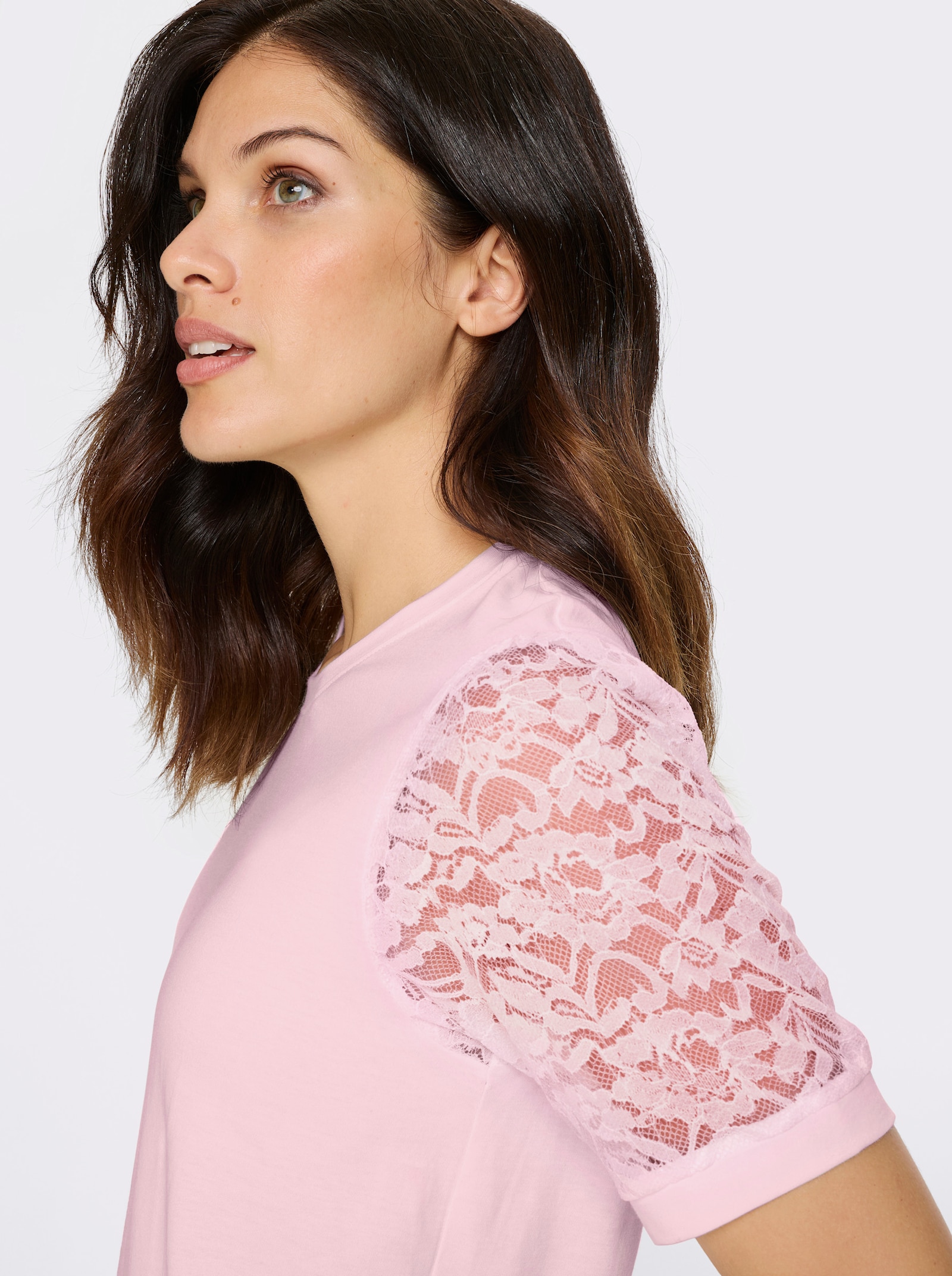 Kanten shirt met pofmouwen - lichtroze