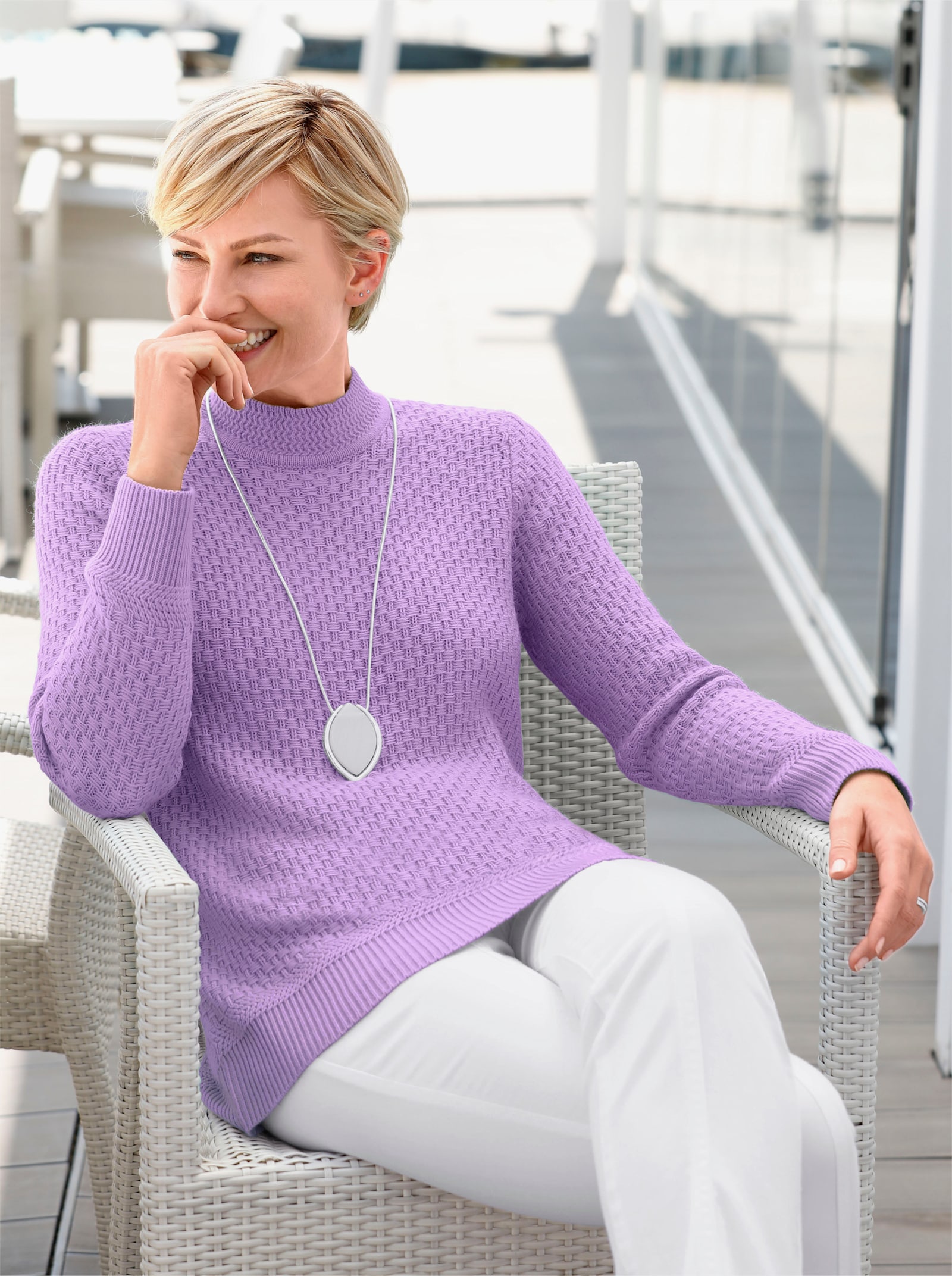 Stehkragenpullover mit Struktur-Muster - flieder