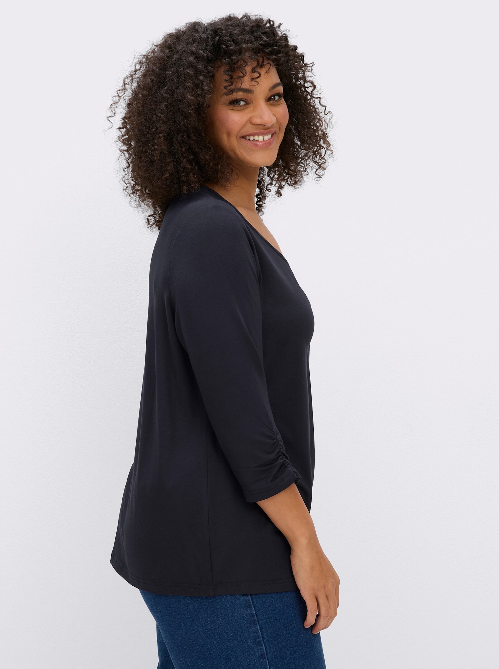 sheego 3/4-Arm-Shirt mit dekorativen Raffungen - tiefblau