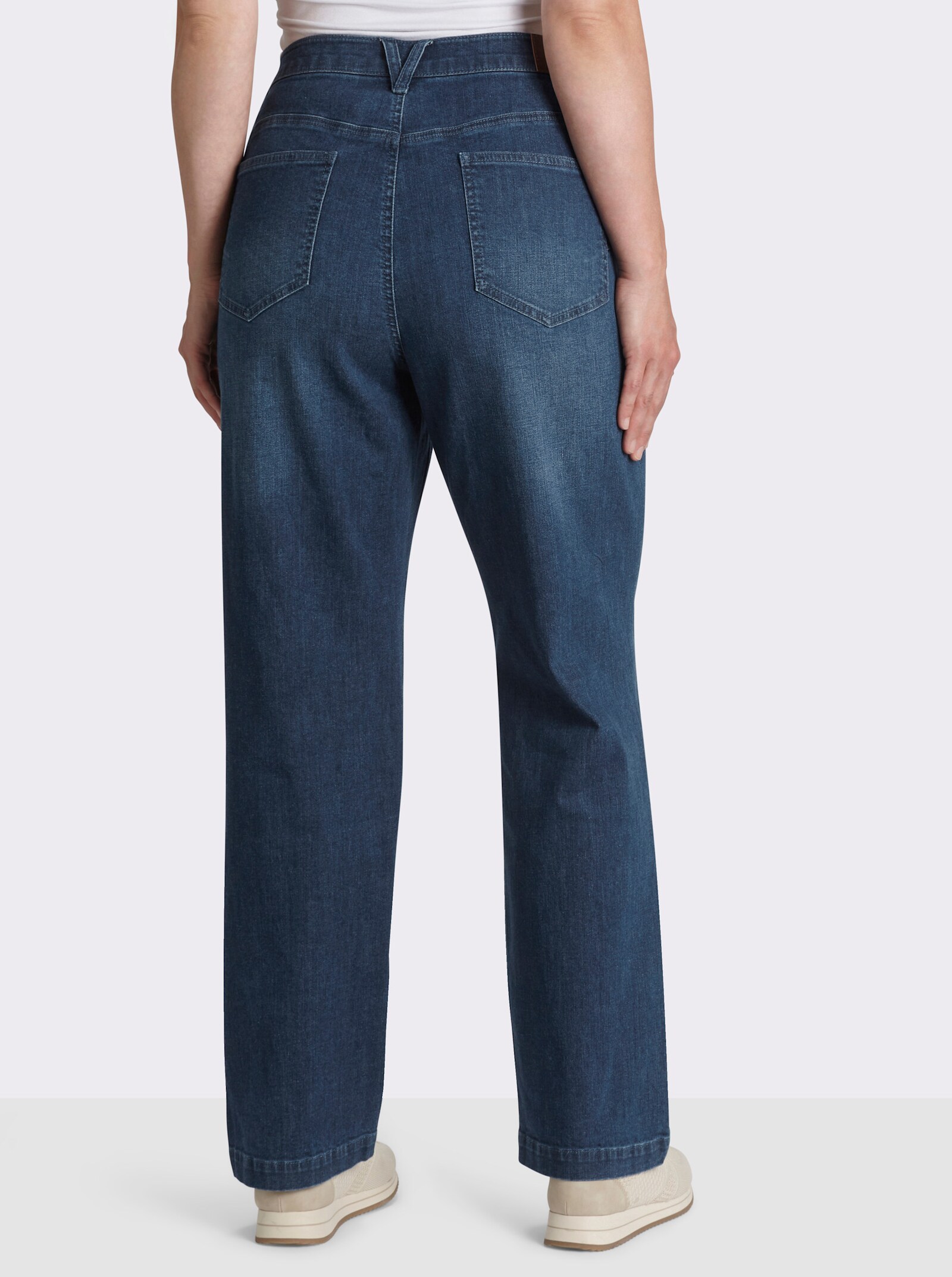 sheego Jeans mit weitem Oberschenkel, im Barrel-Leg - blue-stone-washed