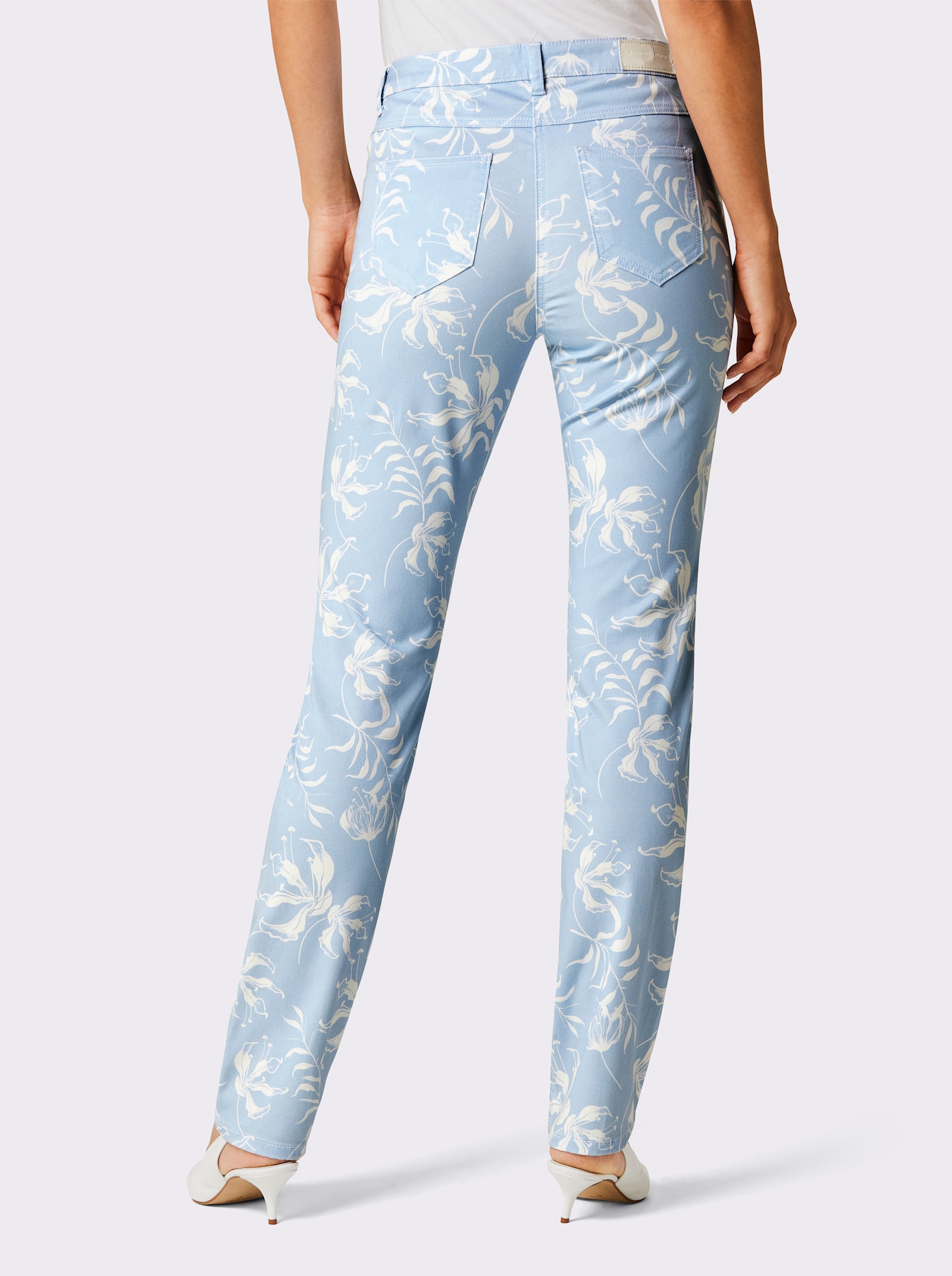 CREATION L PREMIUM Druckhose mit 55% Lyocell - hellblau-ecru-bedruckt