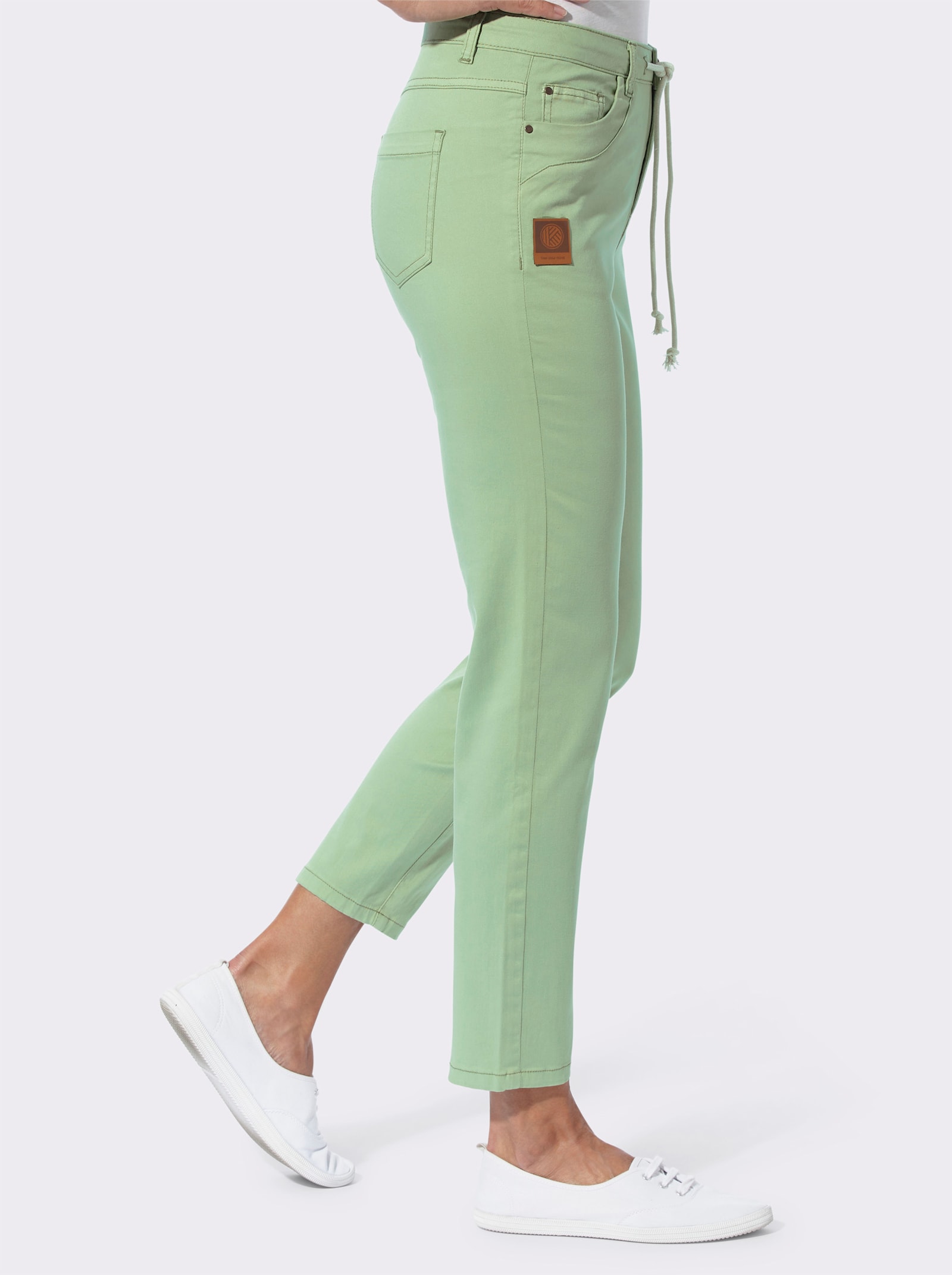 Jeans met tunnelkoord en bindceintuur - eucalyptus