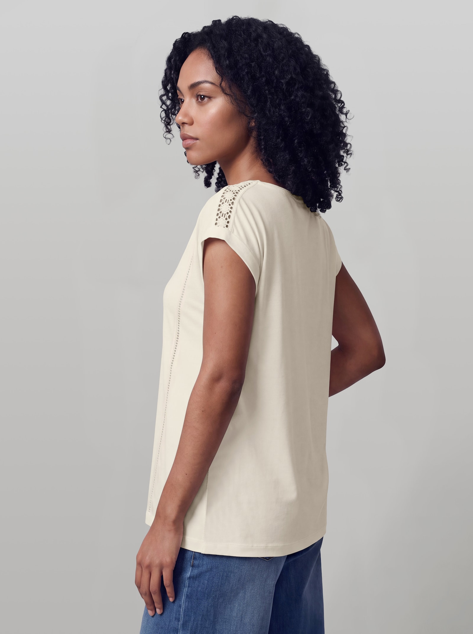 heine T-Shirt mit Spitzen-Details - champagner