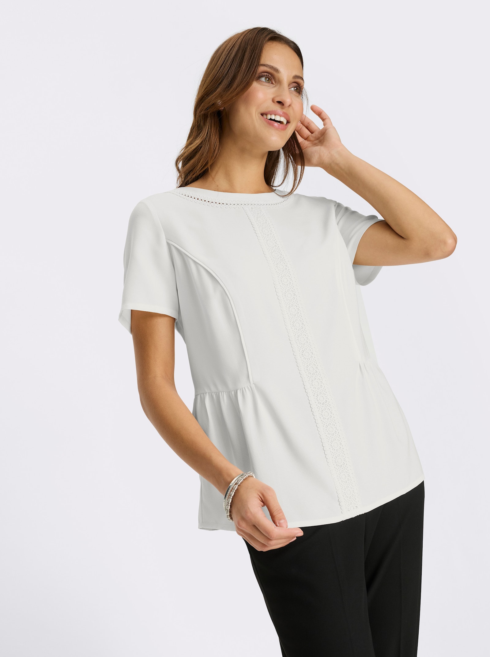 Schlupfbluse mit Spitze - ecru