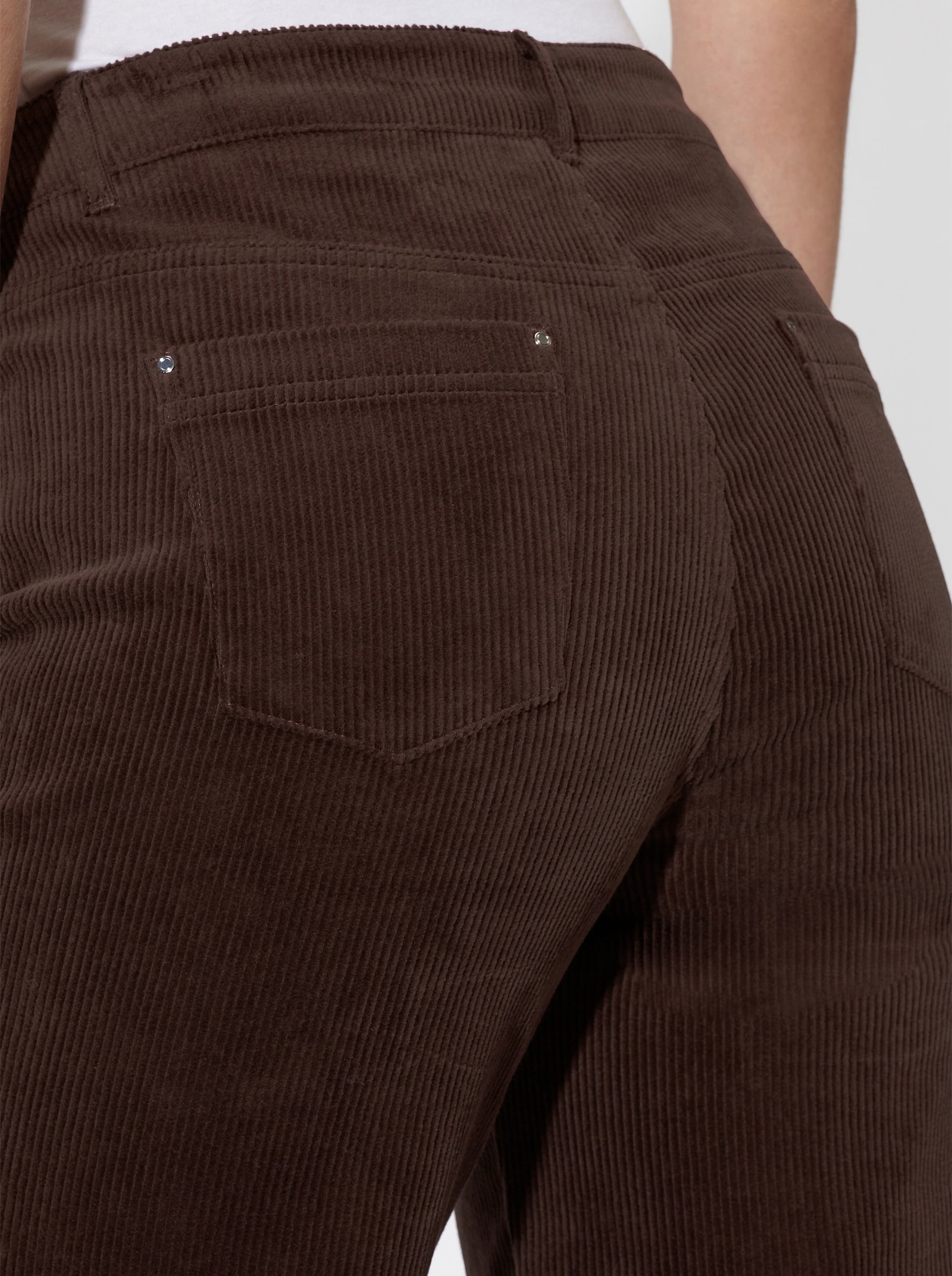 heine Cordhose mit weitem Bein - schoko