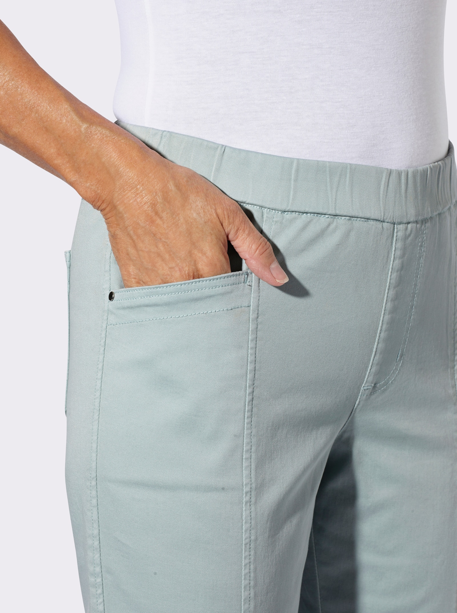 Schlupfjeans mit Stretch-Anteil - kalkmint