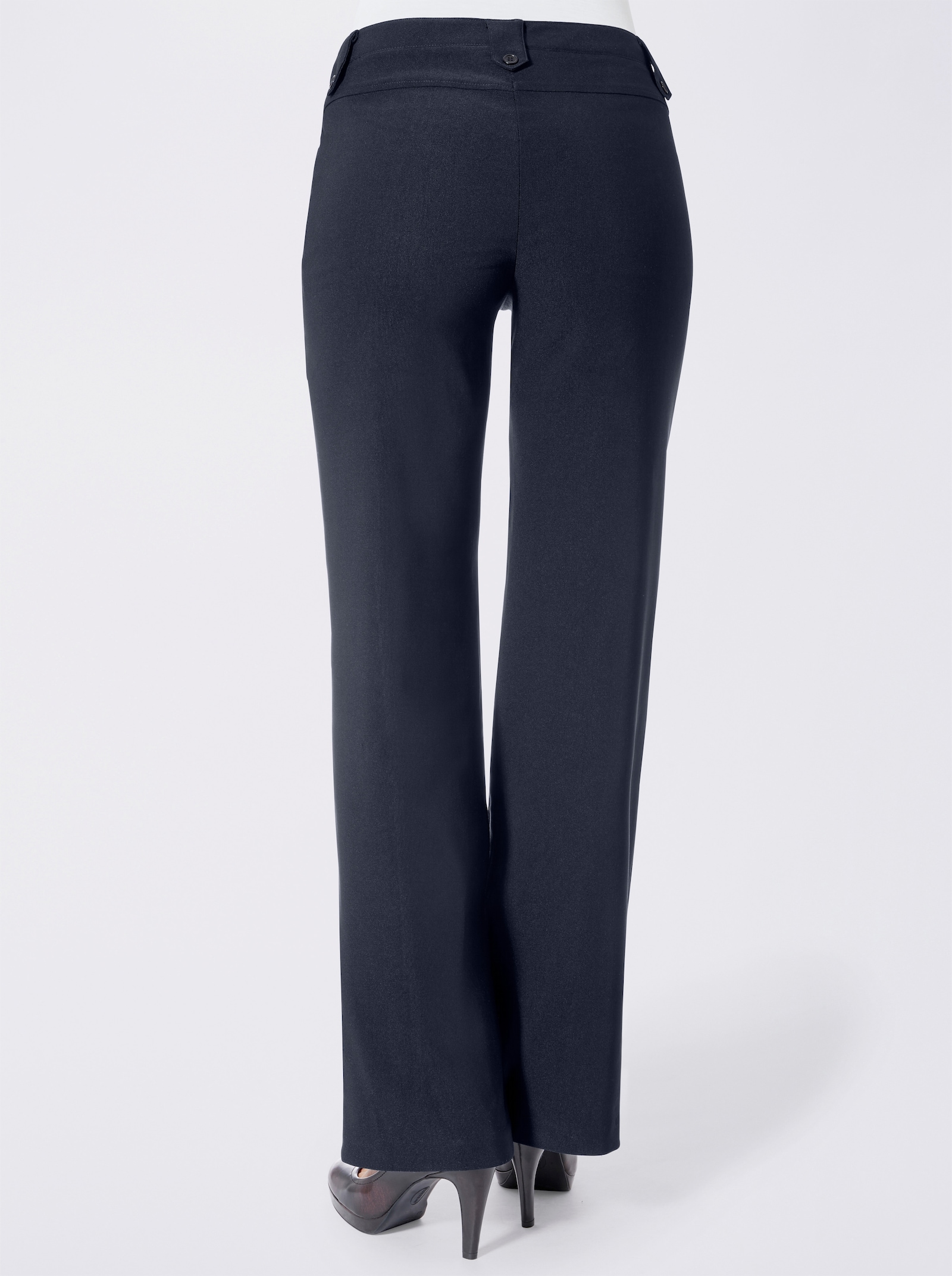 Broek in wijd model, strijkvrije kofferkwaliteit - marine