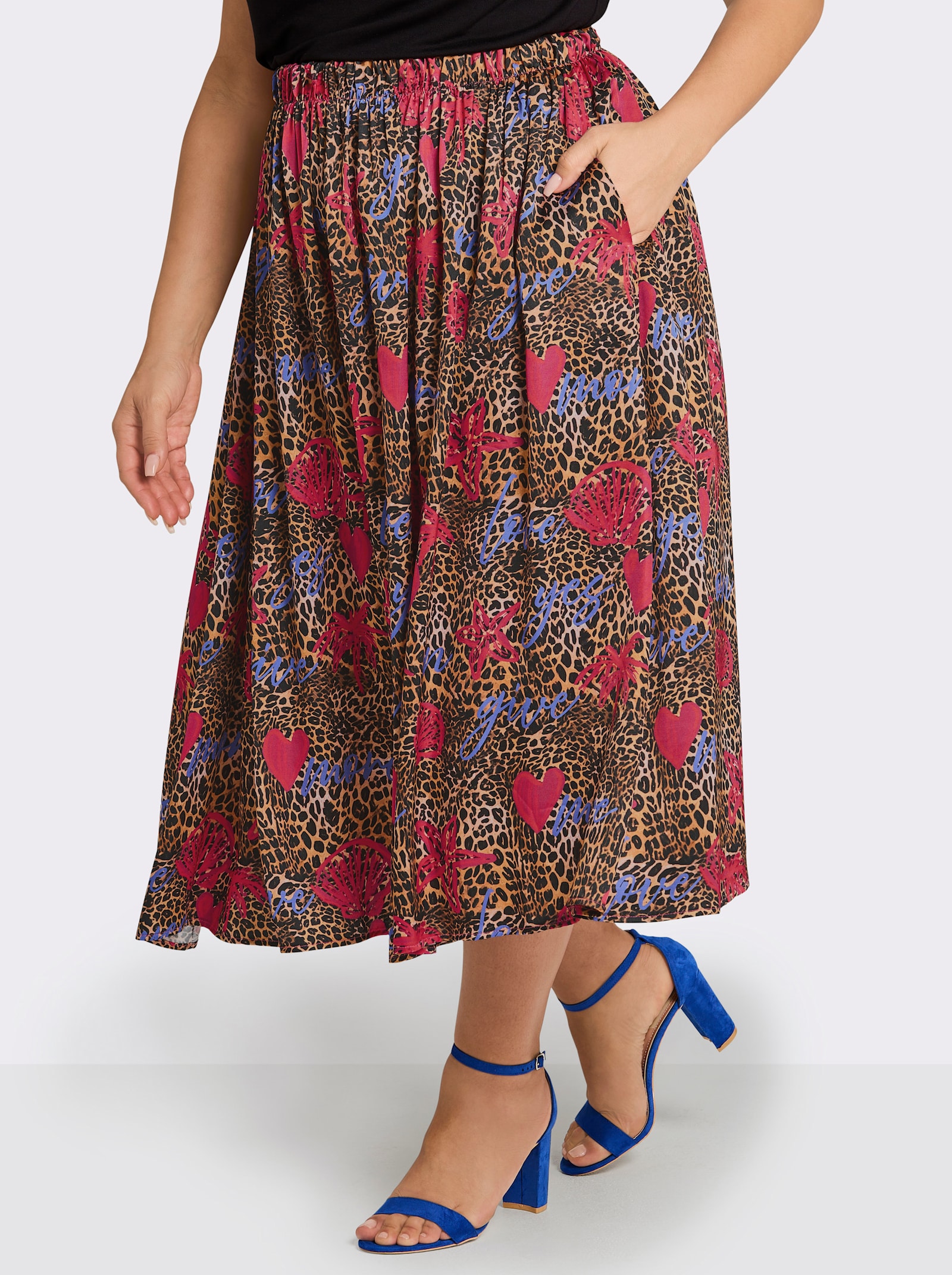 sheego loves miss goodlife Schlupfrock im Mustermix - camel-schwarz-bedruckt