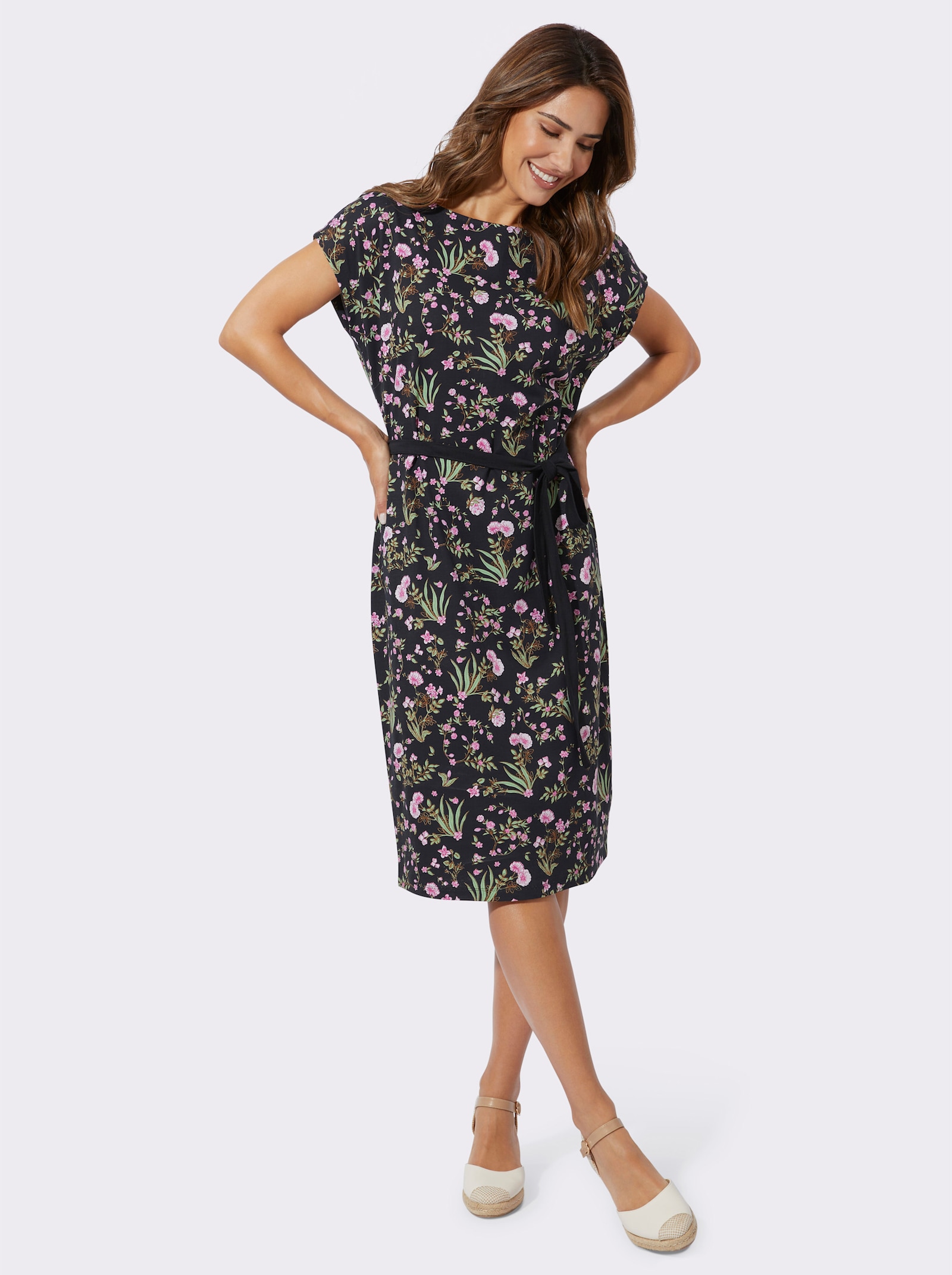 Jerseyjurk met bloemetjesprint - zwart/roze bedrukt