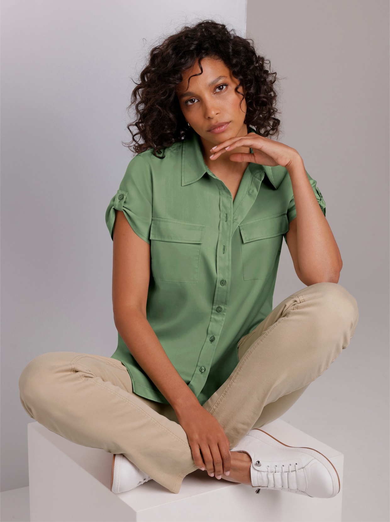 CREATION L PREMIUM Kurzarm-Bluse aus reinem Lyocell - eucalyptus