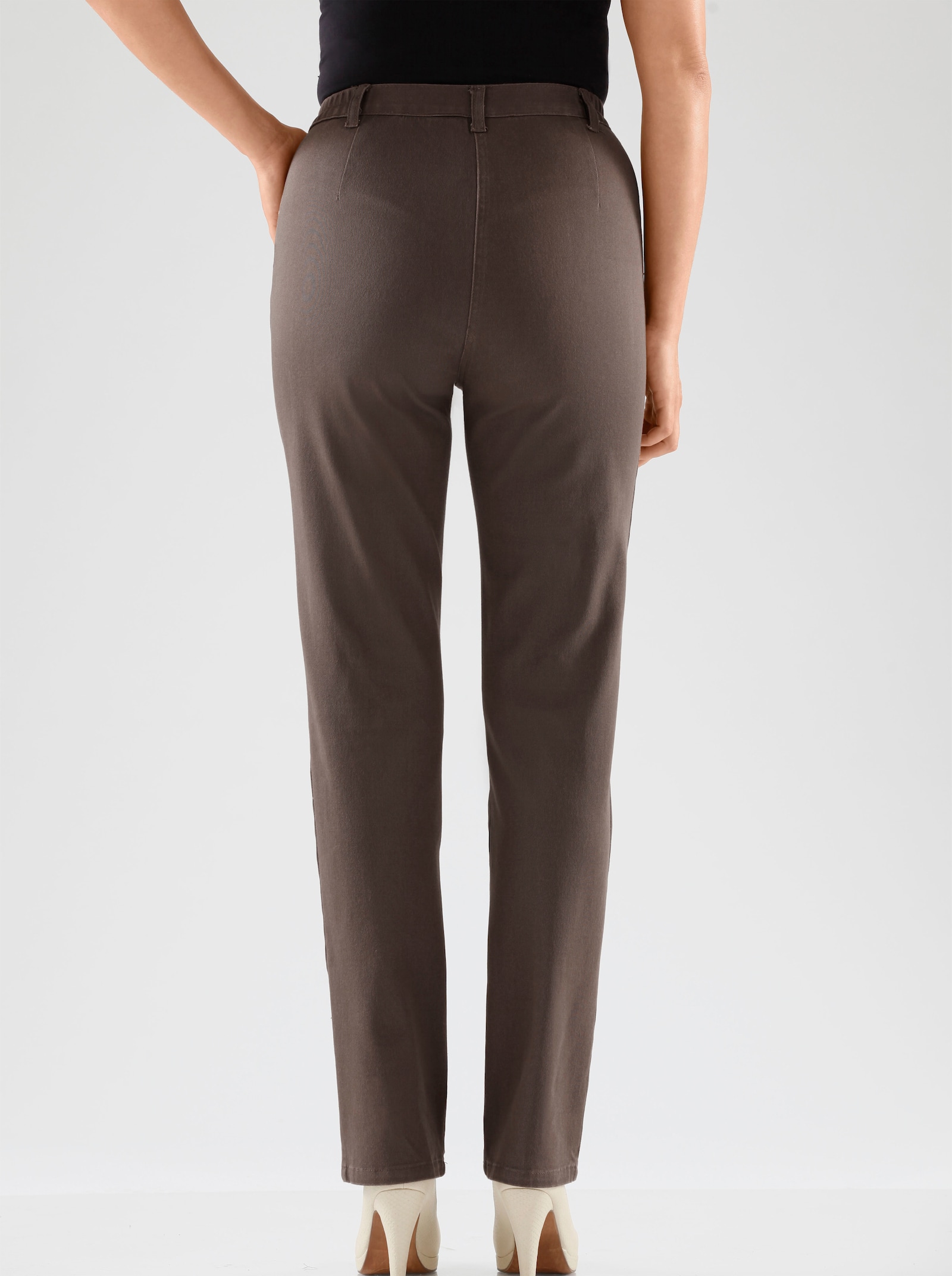 Jeans met afgeronde zakken - chocobruin