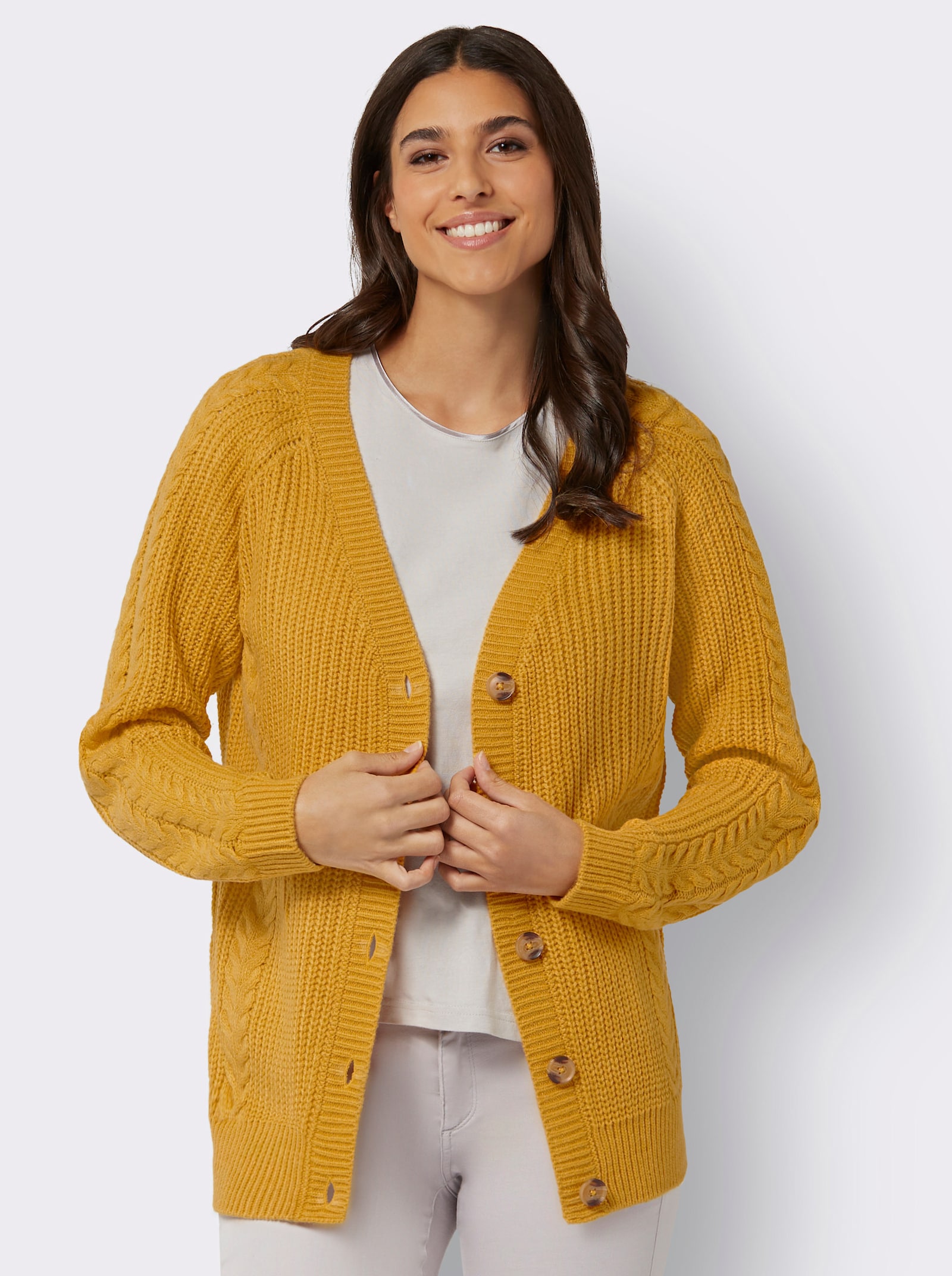 Strickjacke mit Zopfmuster - ocker