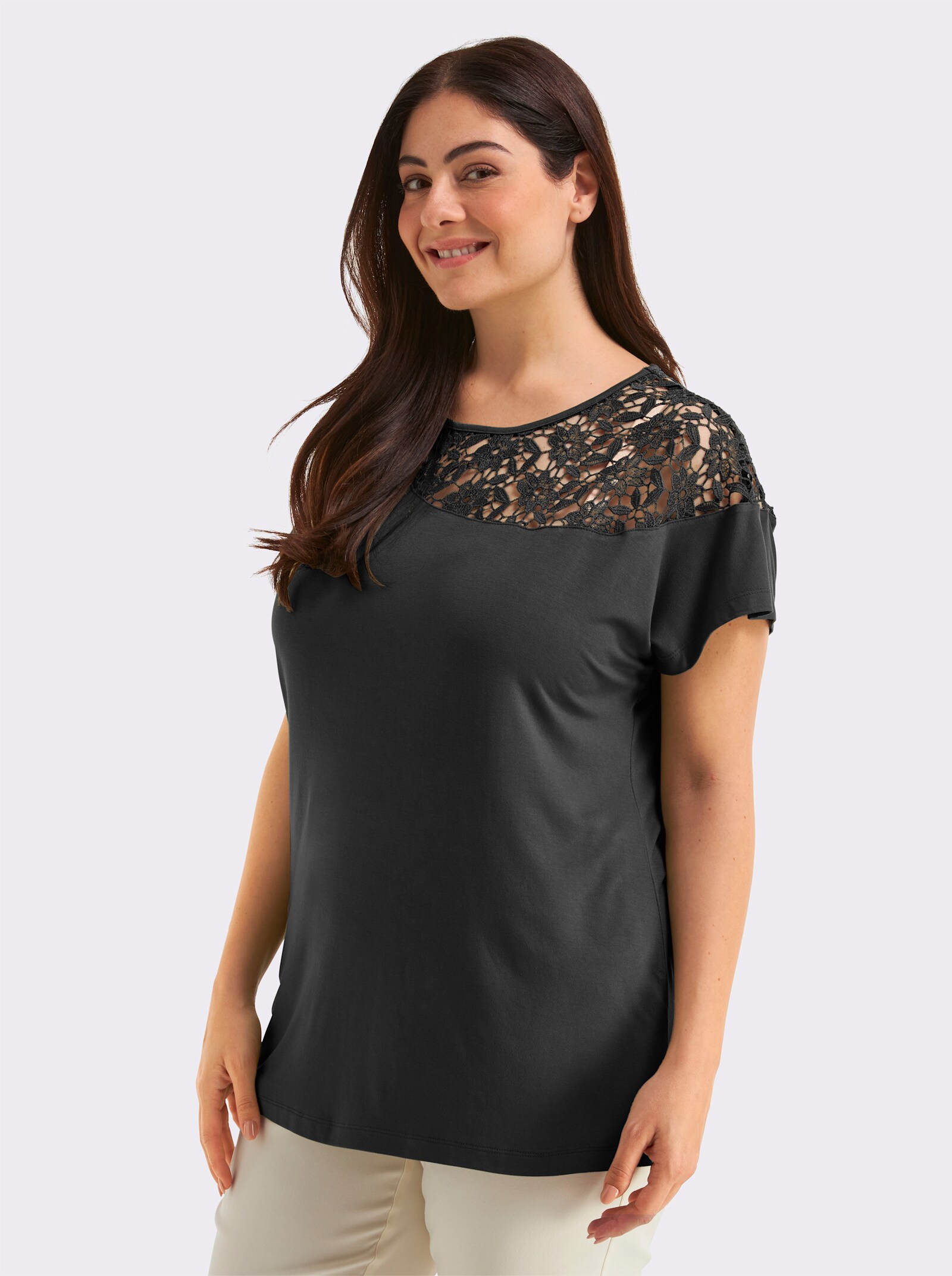 sheego Kurzarmshirt mit floraler Spitze - schwarz