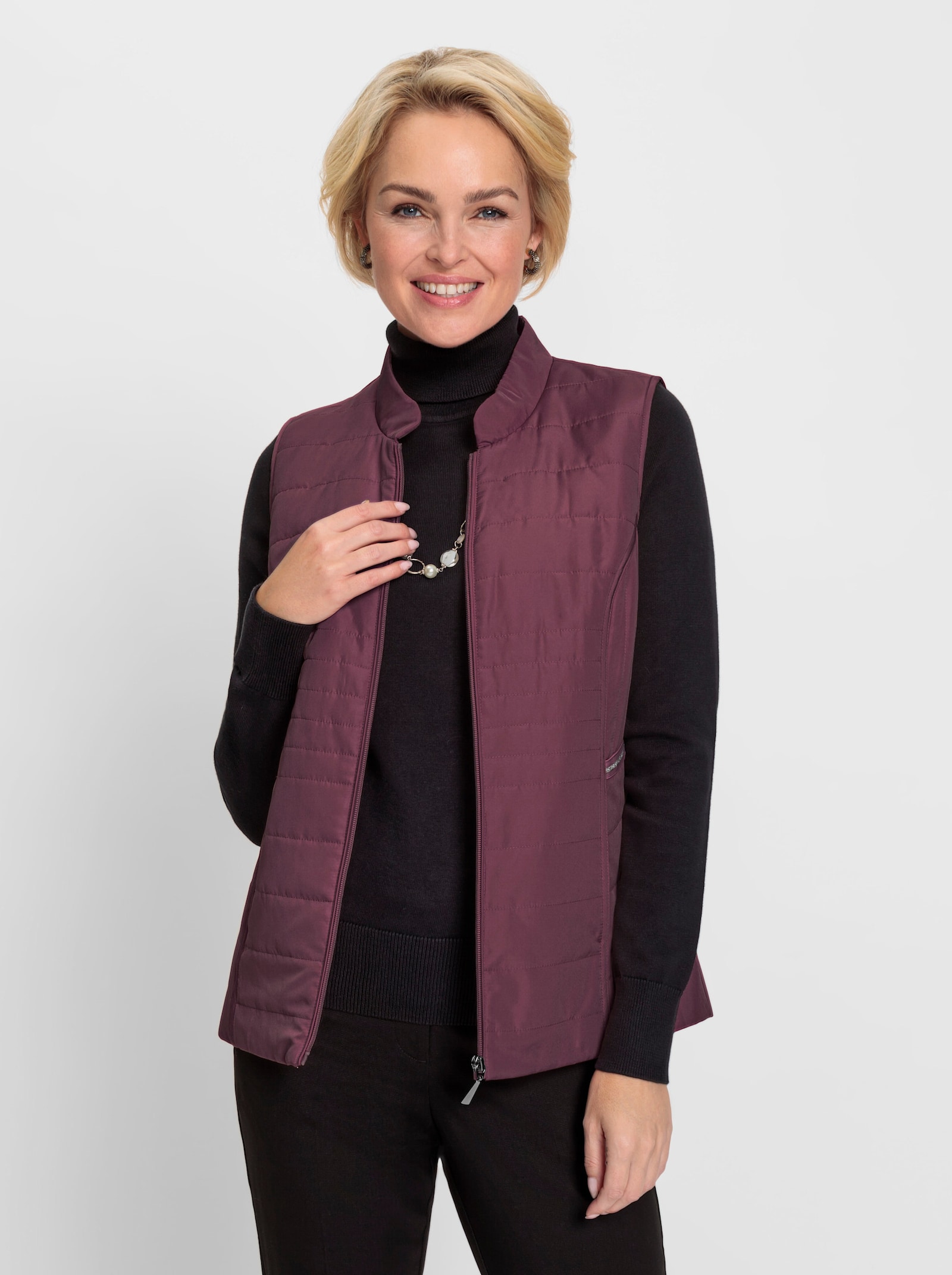 Steppweste mit Stehkragen und Zierband - burgund
