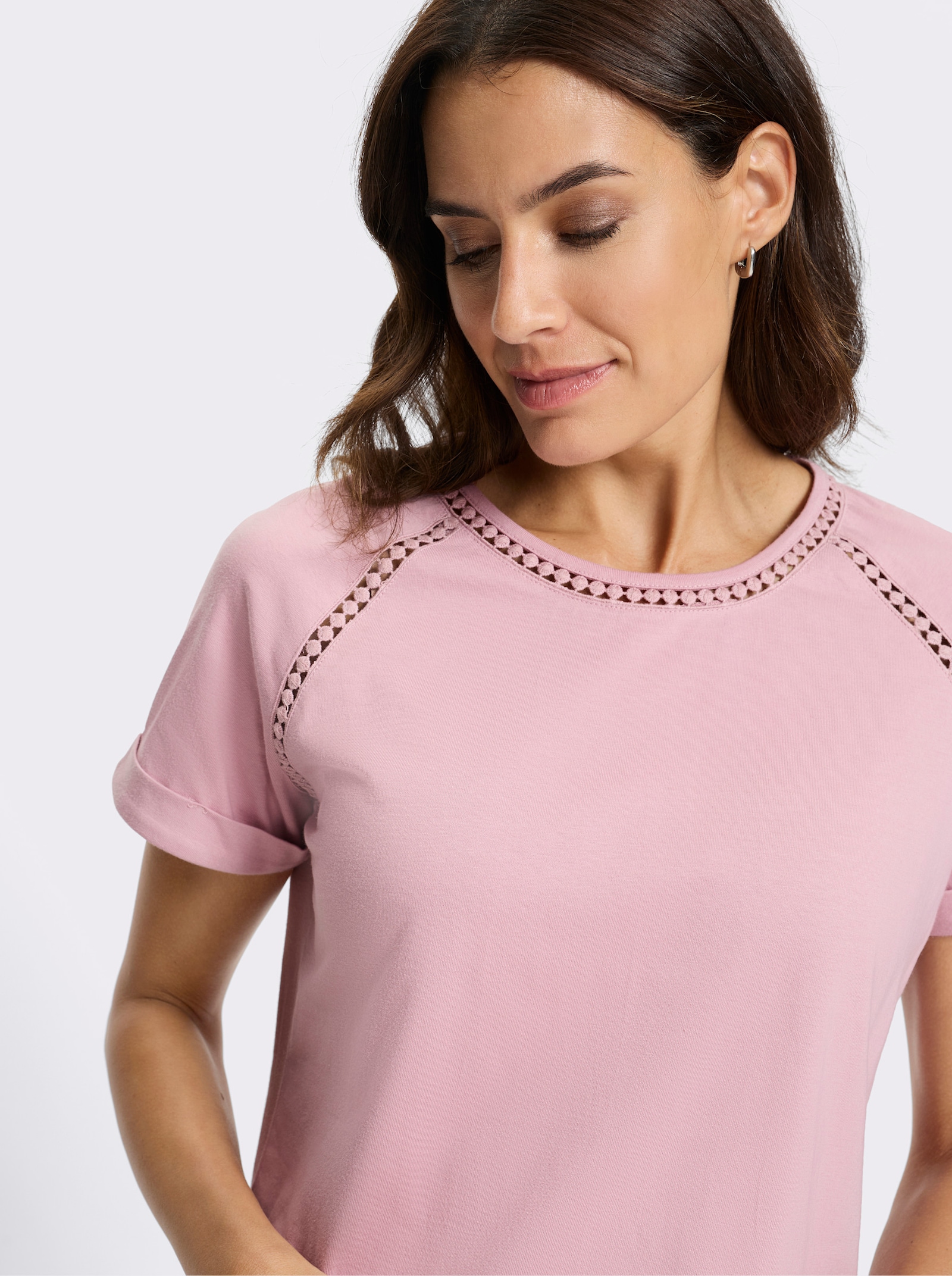 Rundhalsshirt mit Spitzenborte - mauve