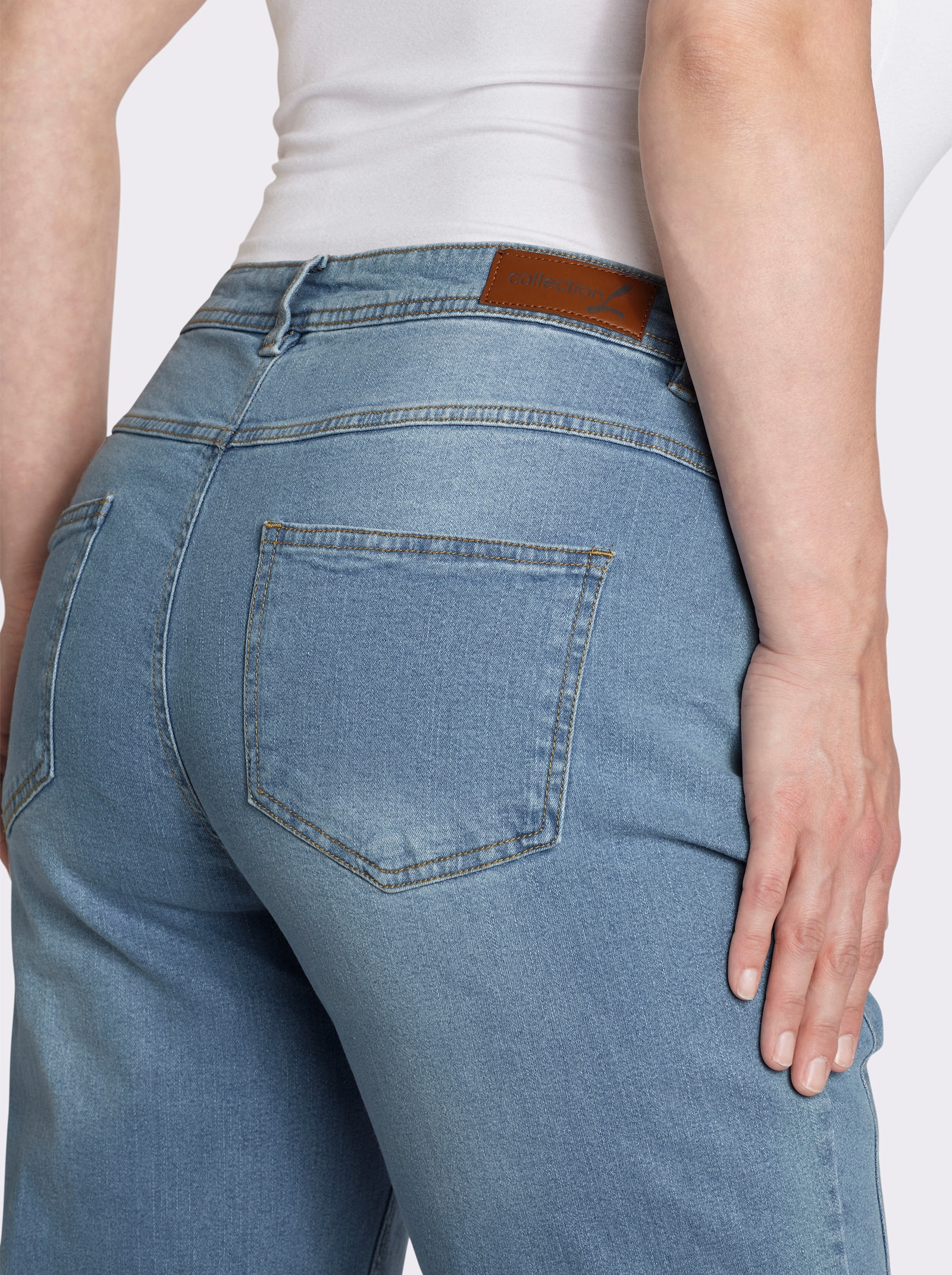 Jeans in modischer Waschung - blue-bleached