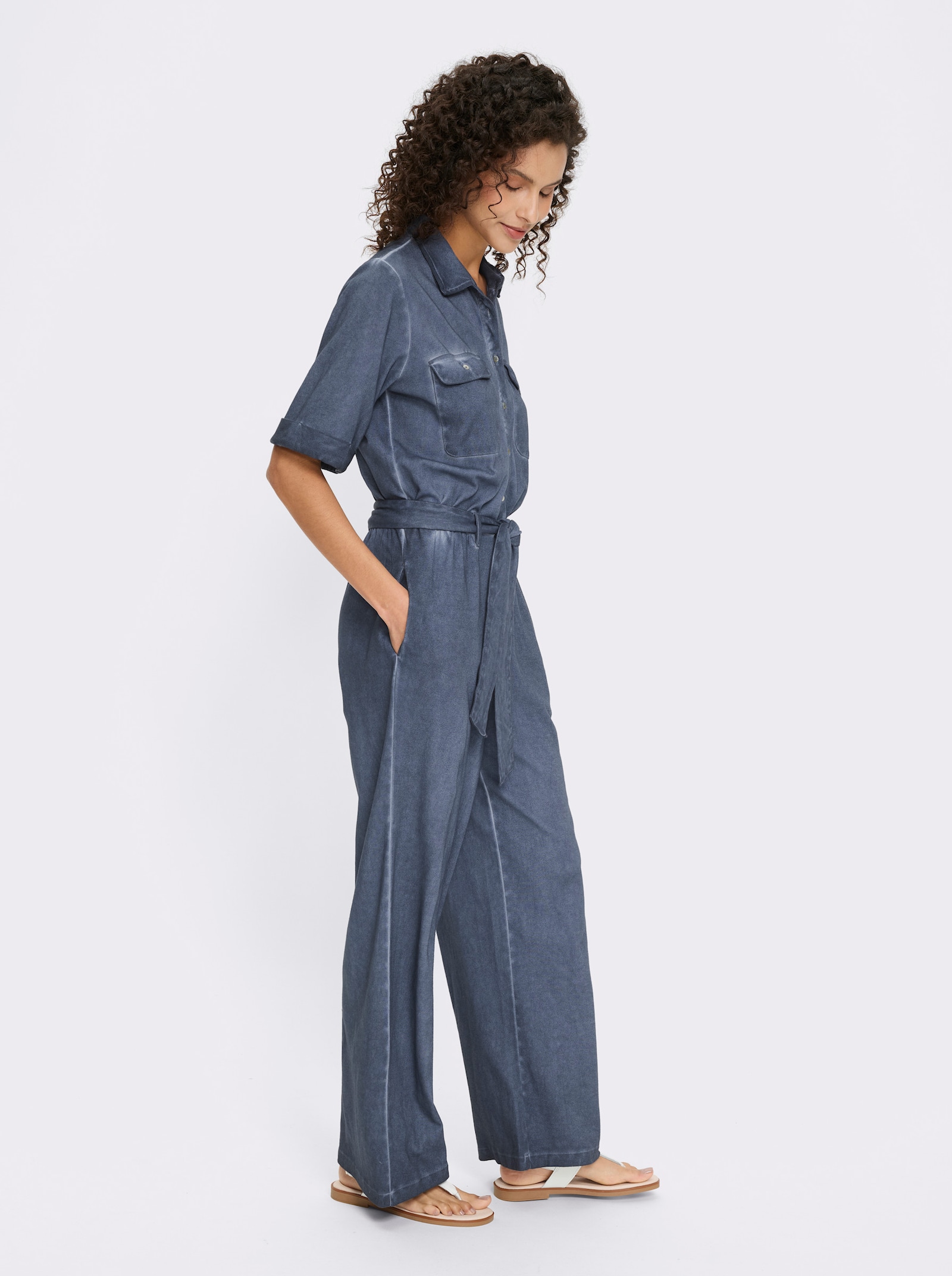heine Jumpsuit mit Bindegürtel - jeansblau