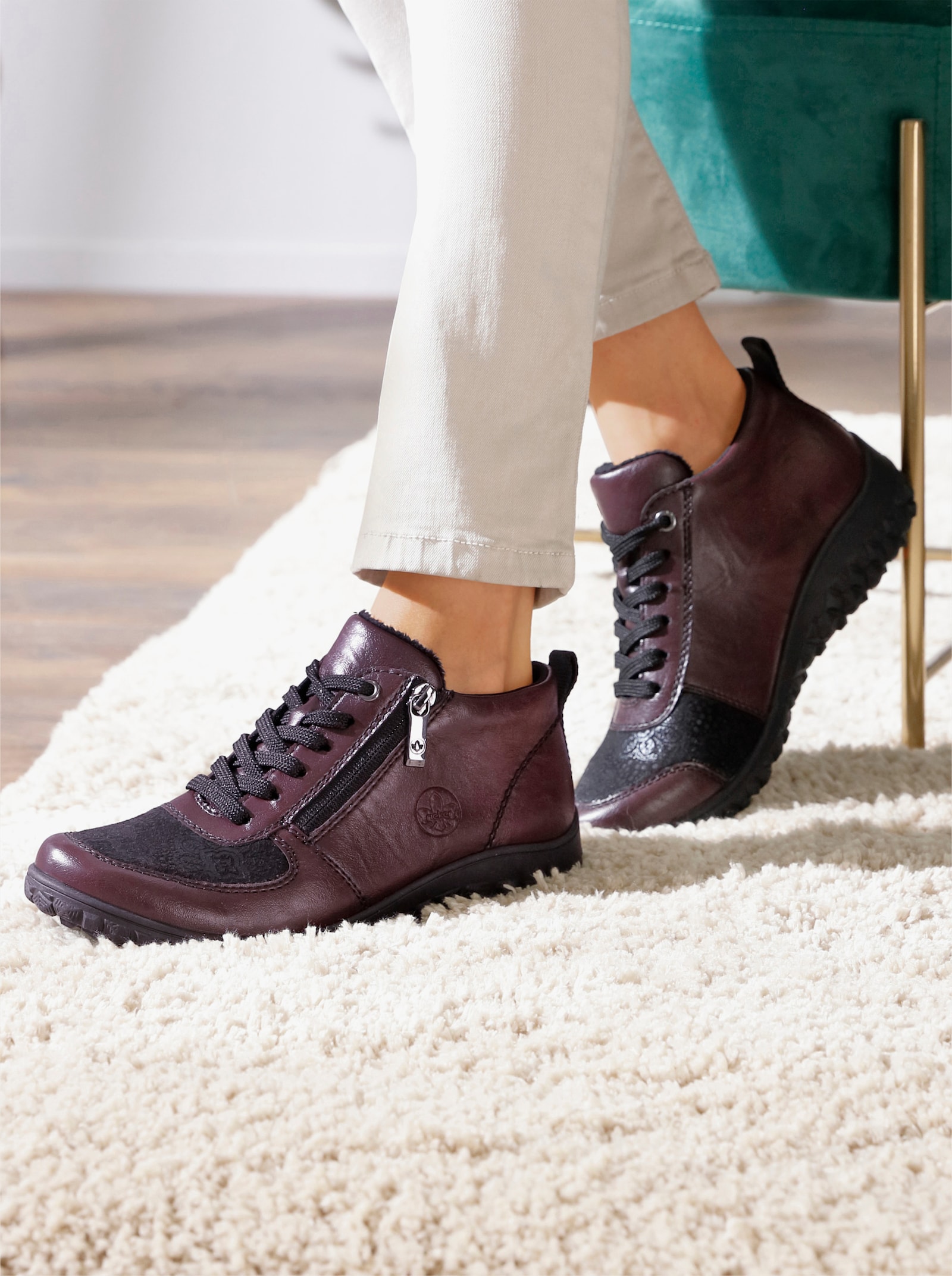 Rieker Stiefelette für kräftige Füße - bordeaux