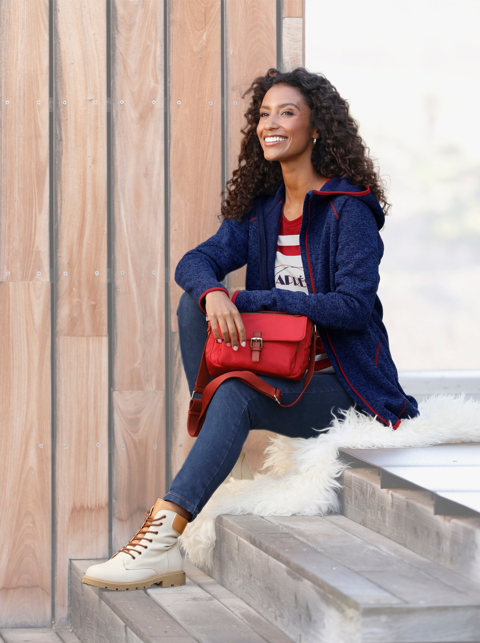 heine Veste polaire à capuche avec coutures contrastées - marine chiné
