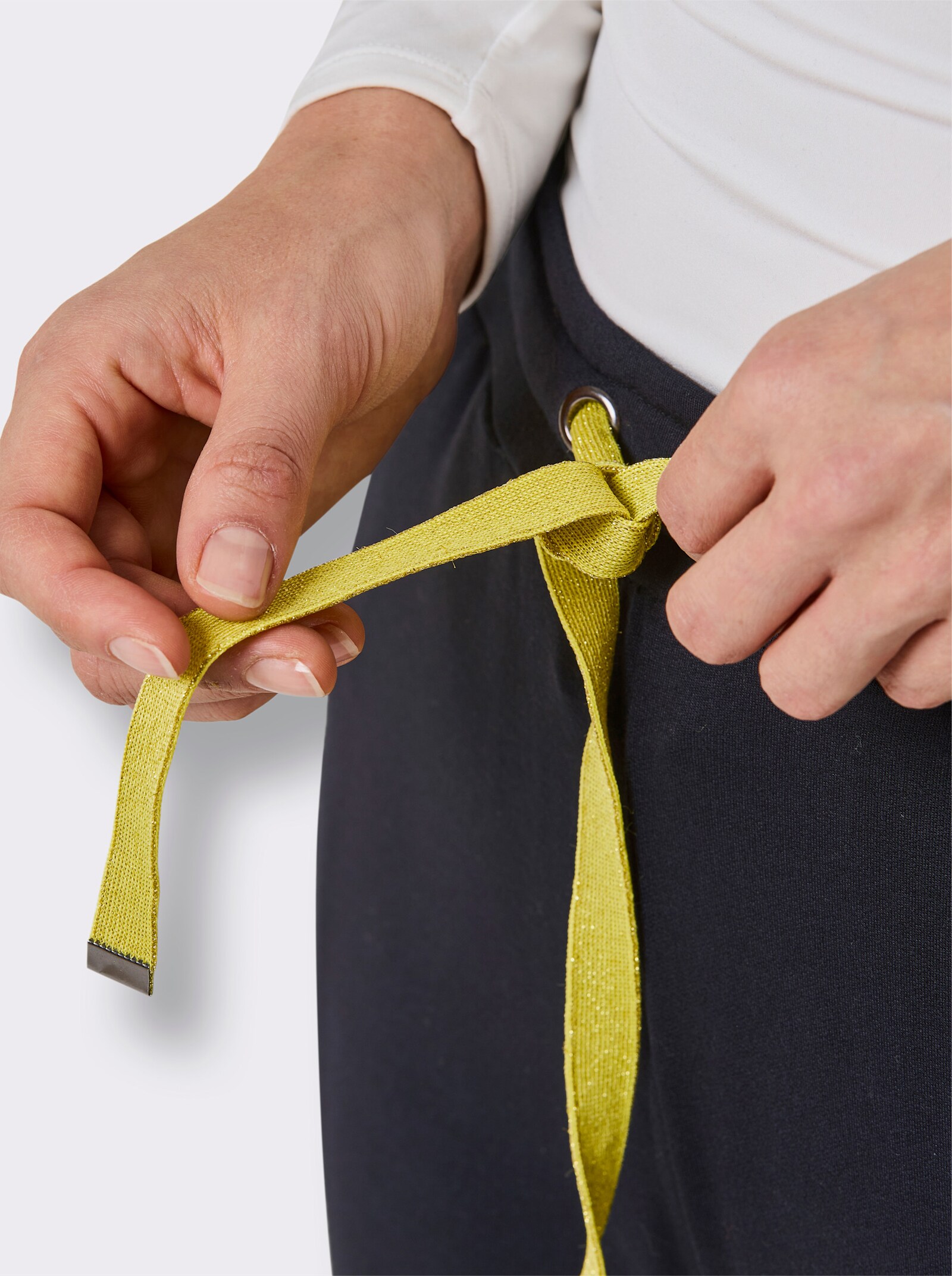 CREATION L PREMIUM Dehnbund-Hose mit Cargotasche - schwarz-limone