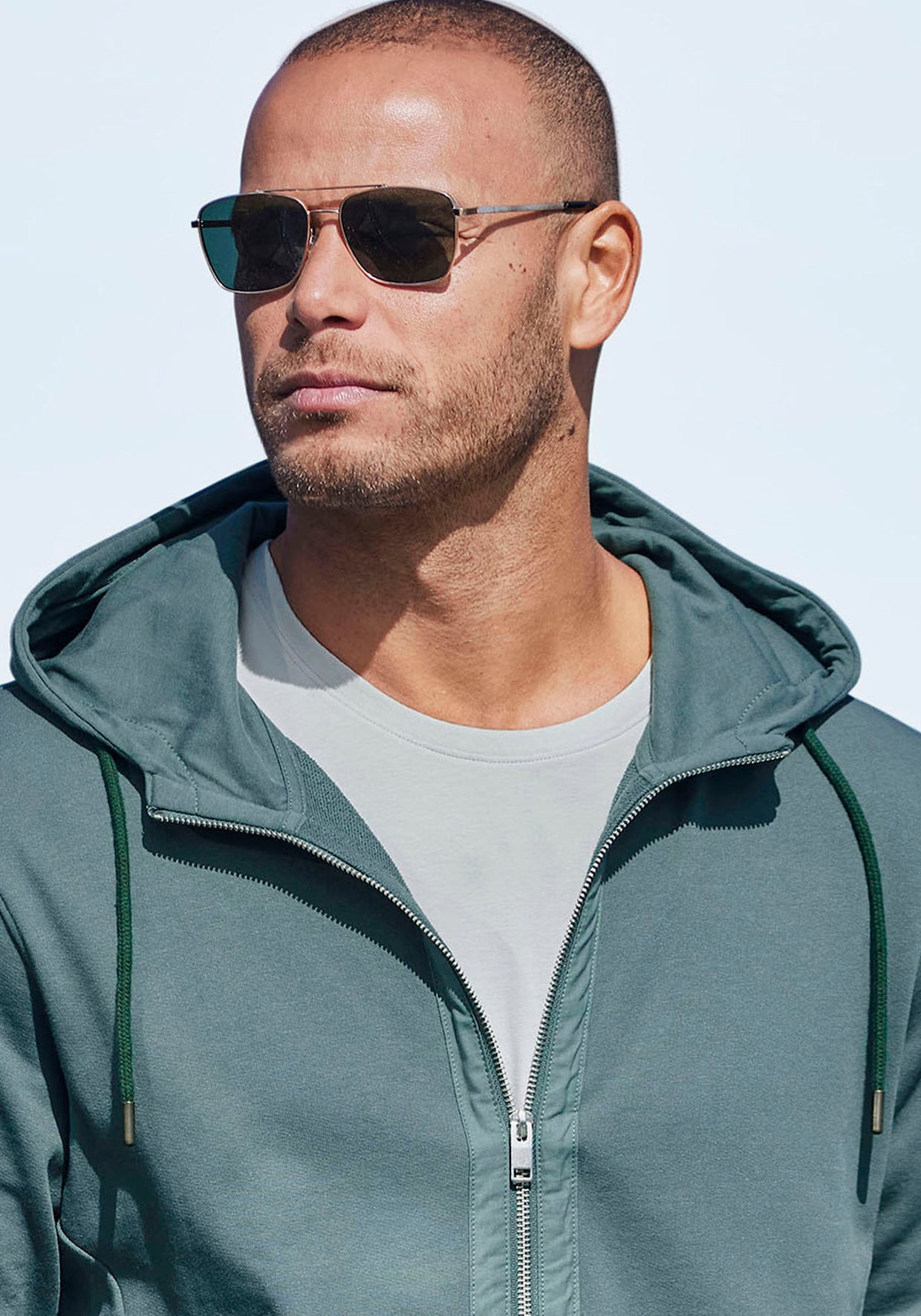 AUTHENTIC LE JOGGER Sweatvest met capuchon - groen