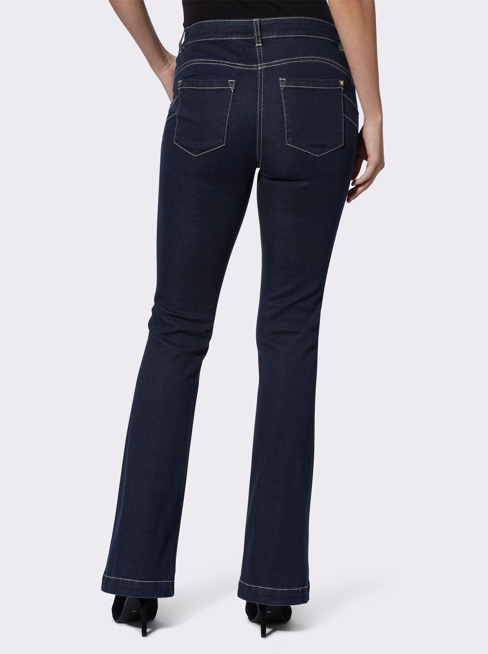 heine Bootcut-Jeans mit großen Zierknöpfen - dark blue