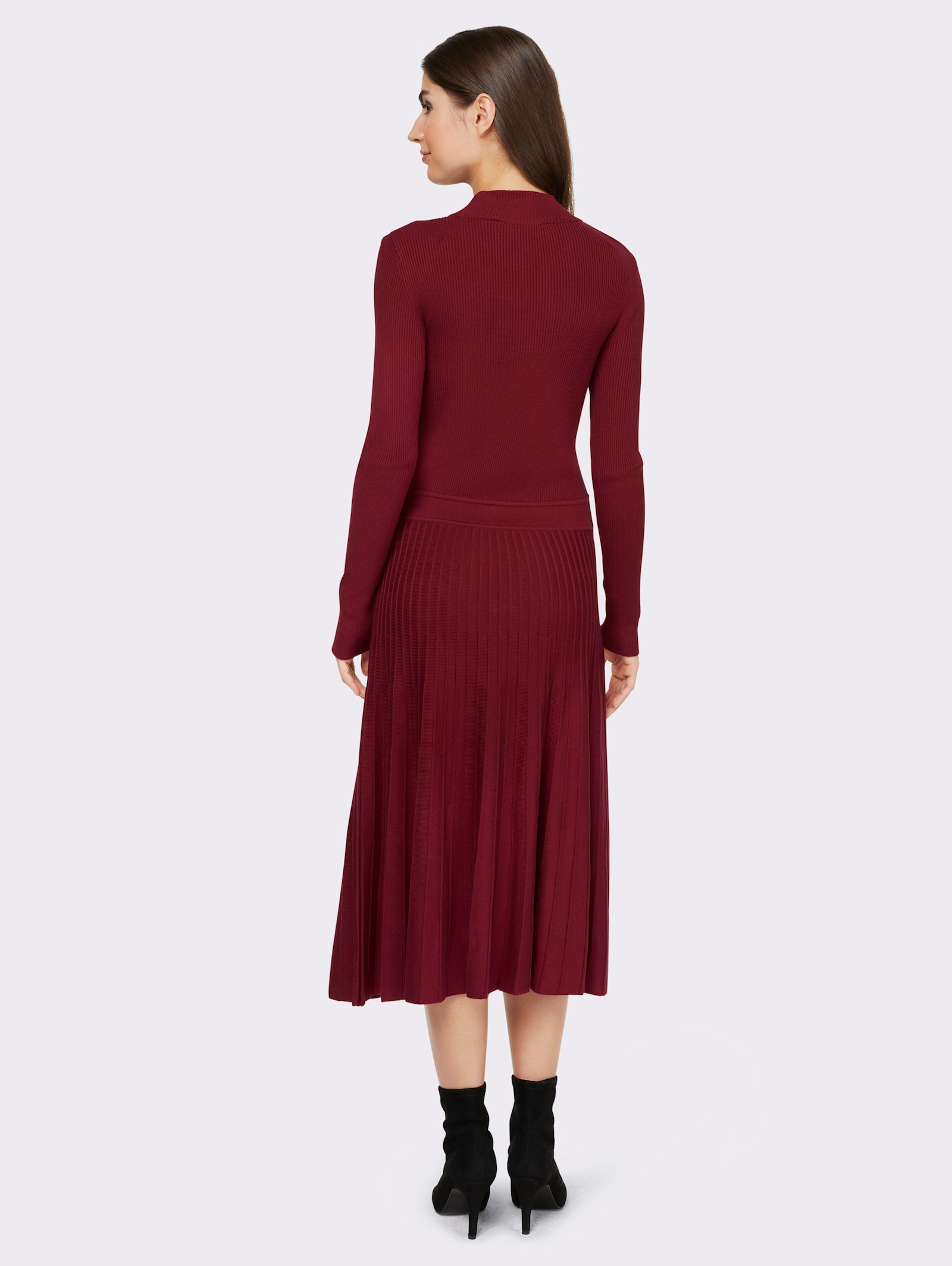 heine Strickkleid mit Zierriegel - dunkelrot