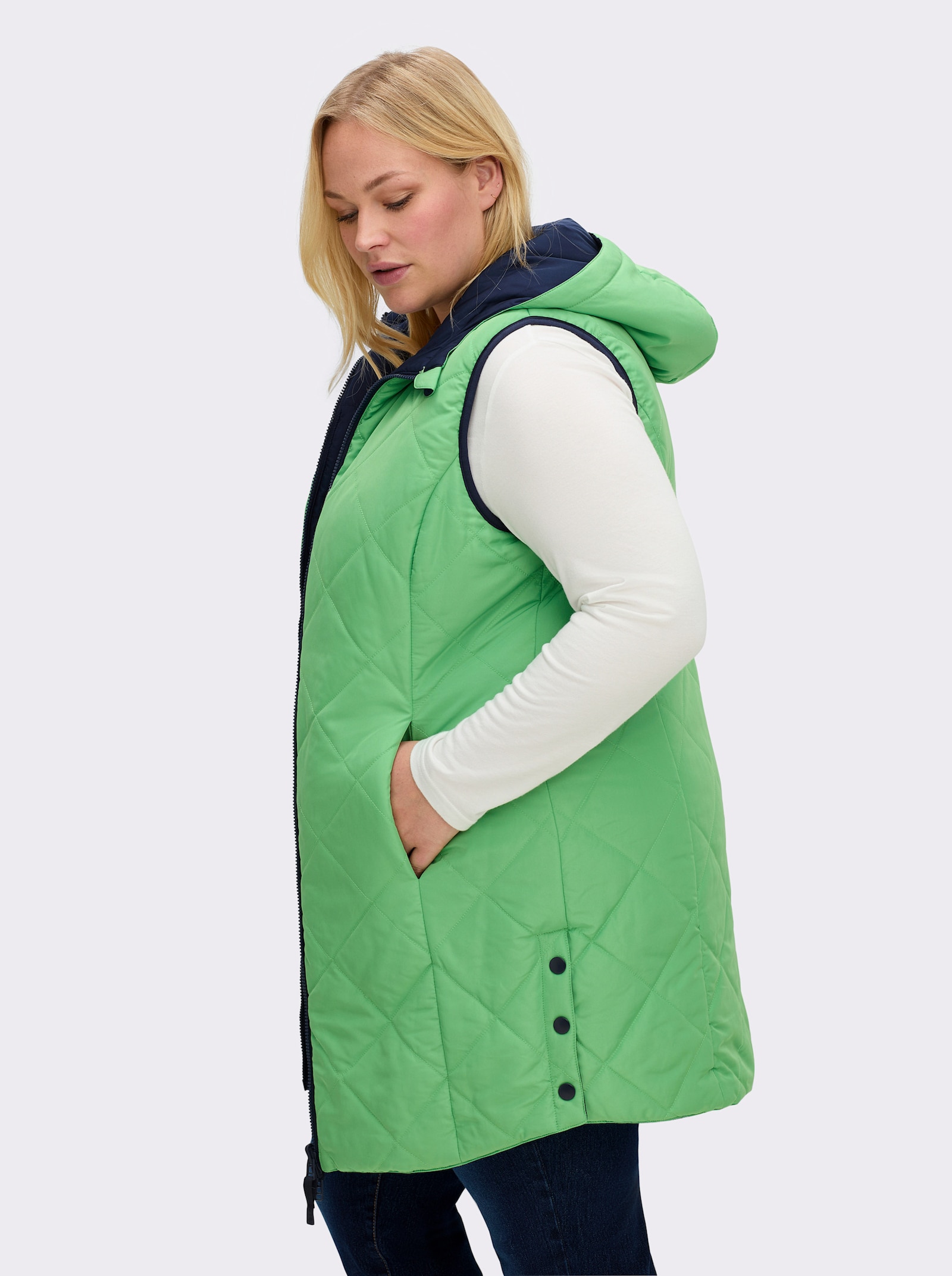 sheego Wendeweste mit Kapuze - tiefblau-apfel