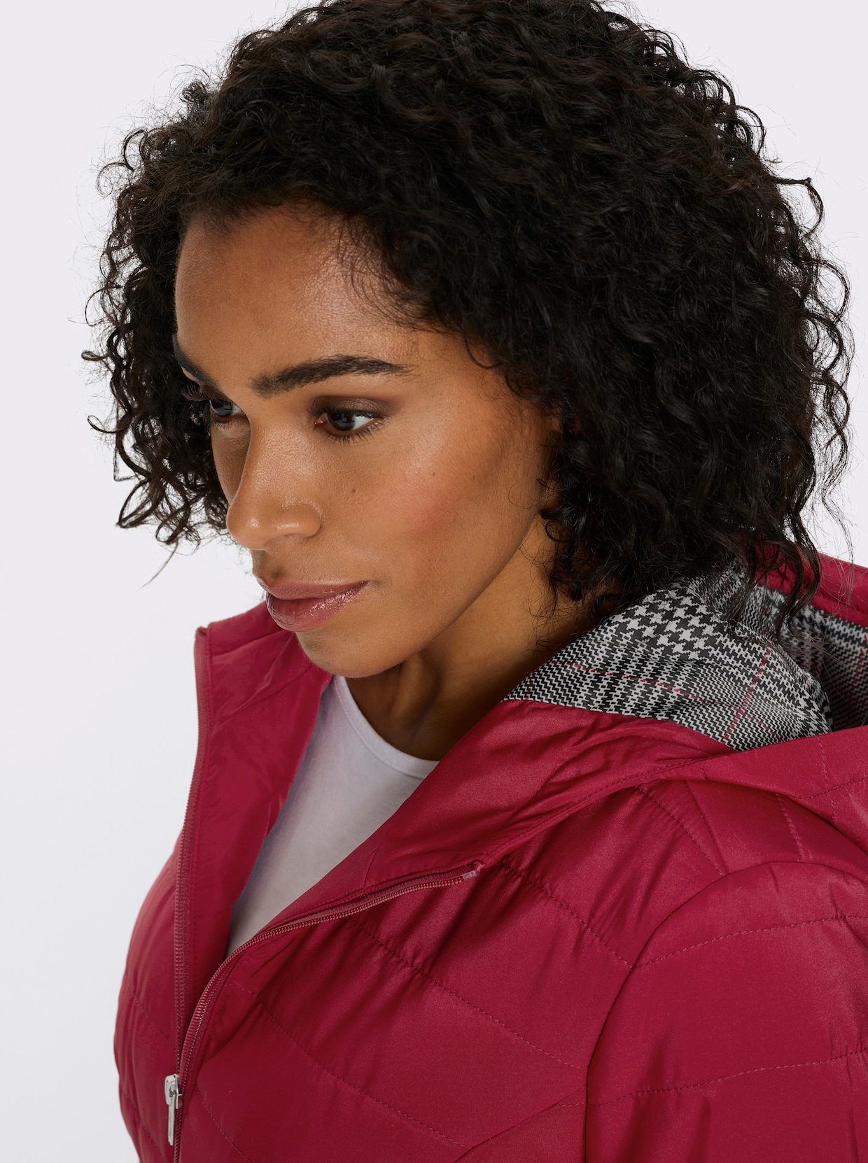 Gewatteerde jas met bedrukte voering - kers