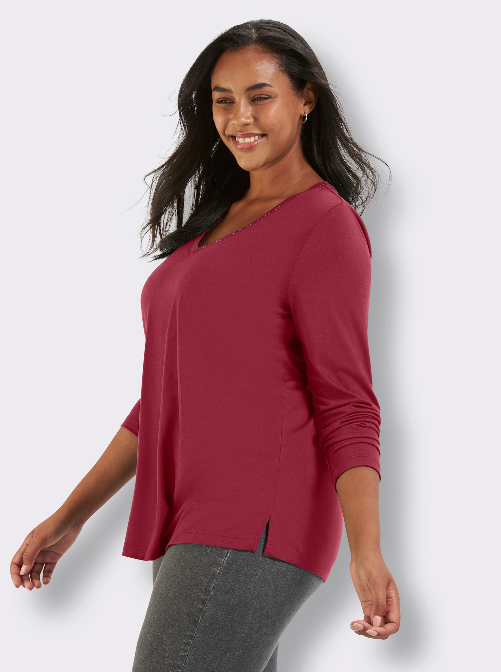 sheego V-Shirt mit Strasssteinen - kirsche