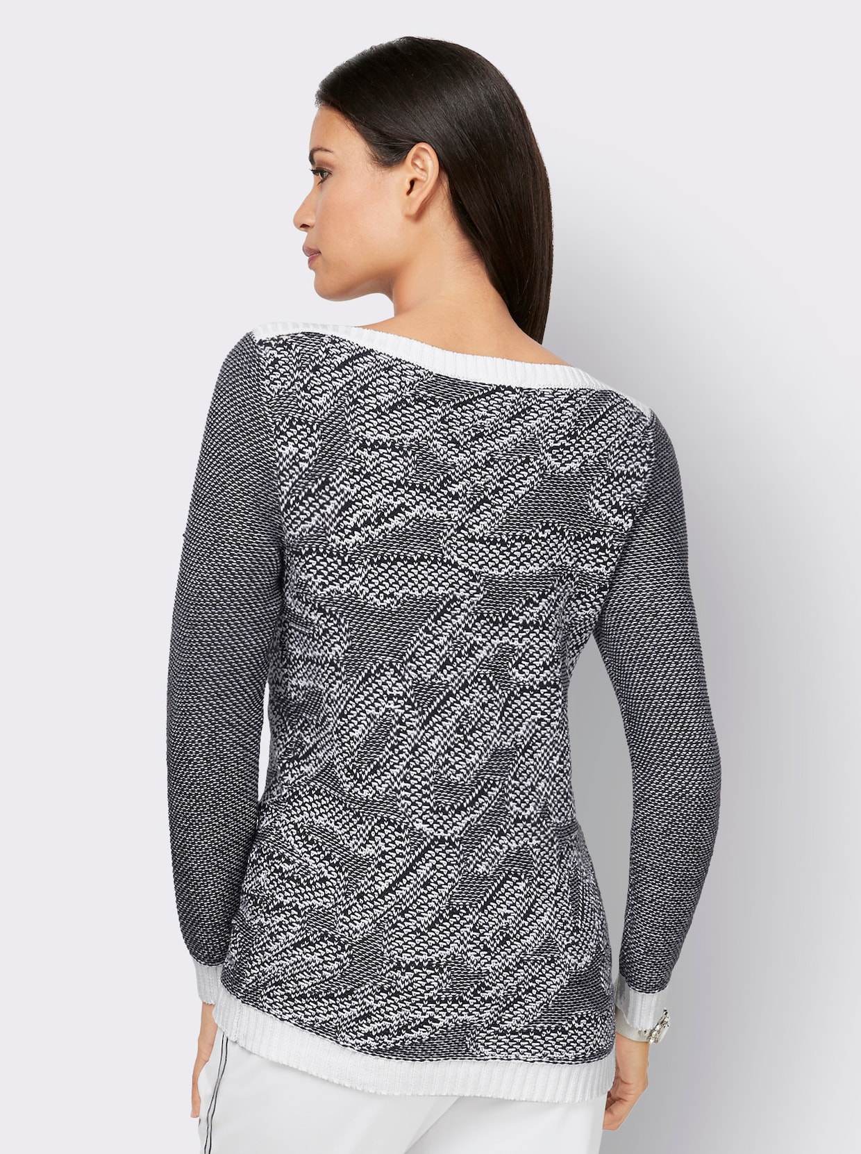 Langarm-Pullover - schwarz-weiß-bedruckt