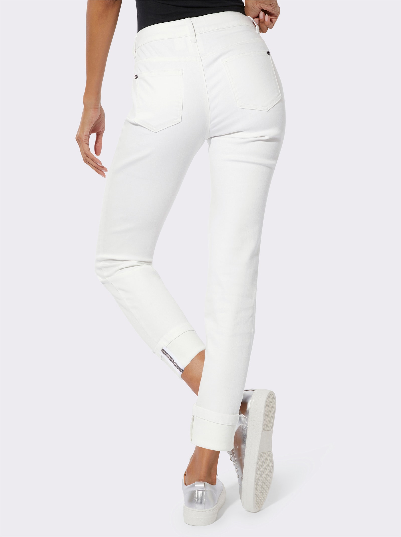 Gerade Jeans mit Ziersteinchen - weiss