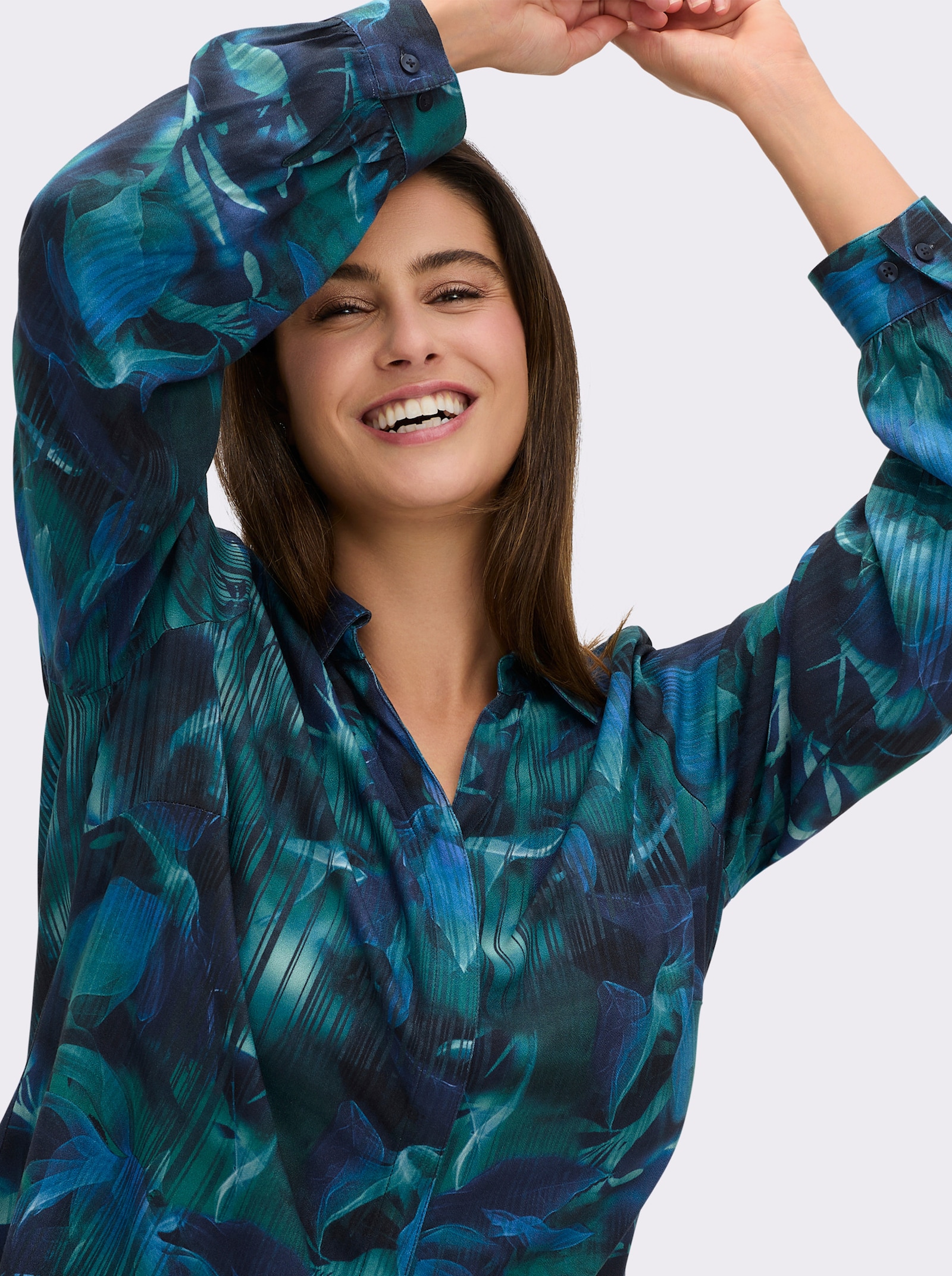 sheego Longbluse mit Blumenprint und Streifen - tiefblau-bedruckt